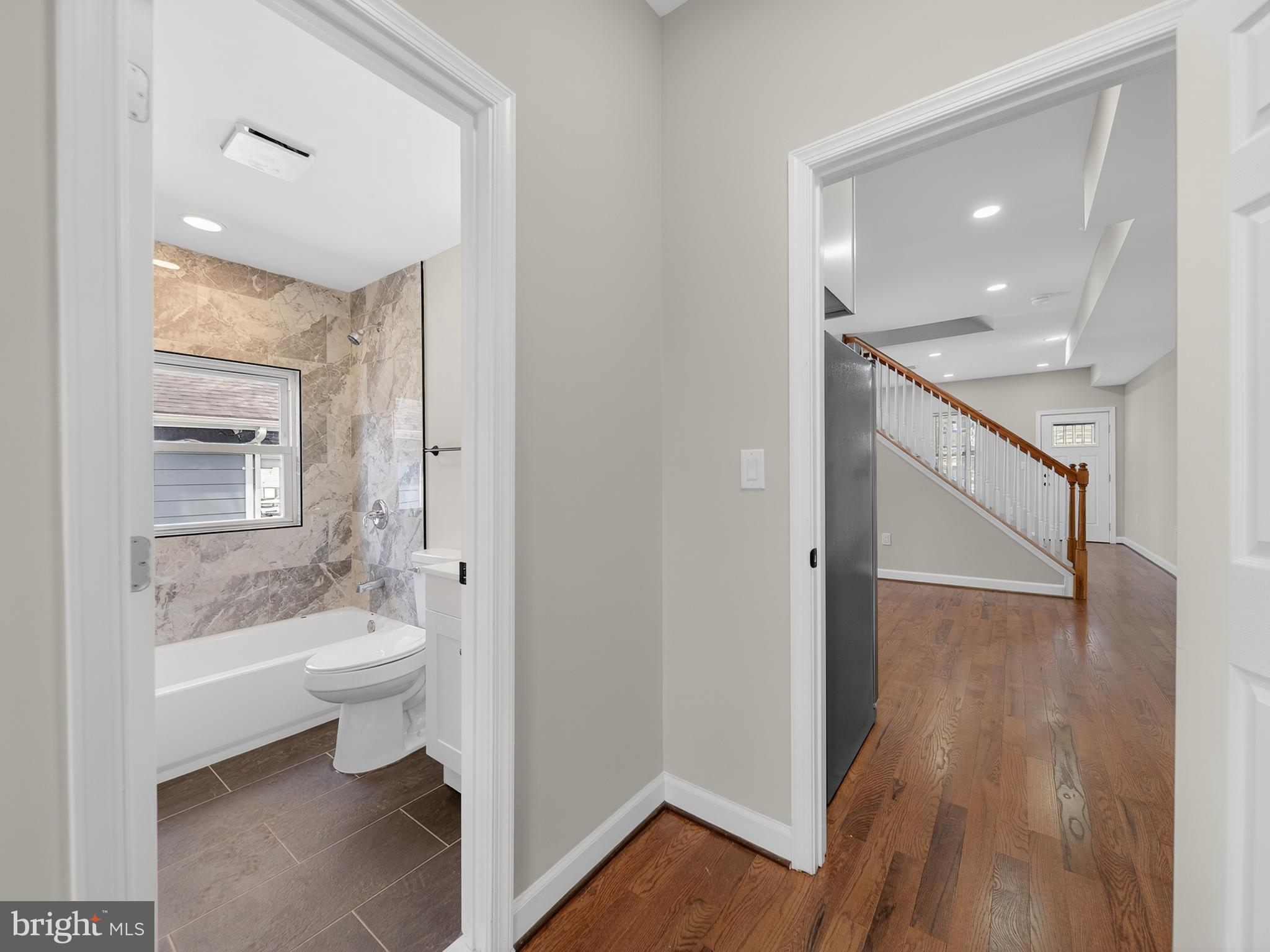 OAKMONT - Residential