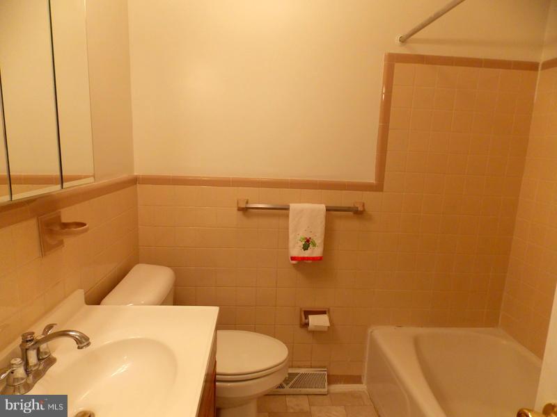 KINGSTON CREEK - Residential