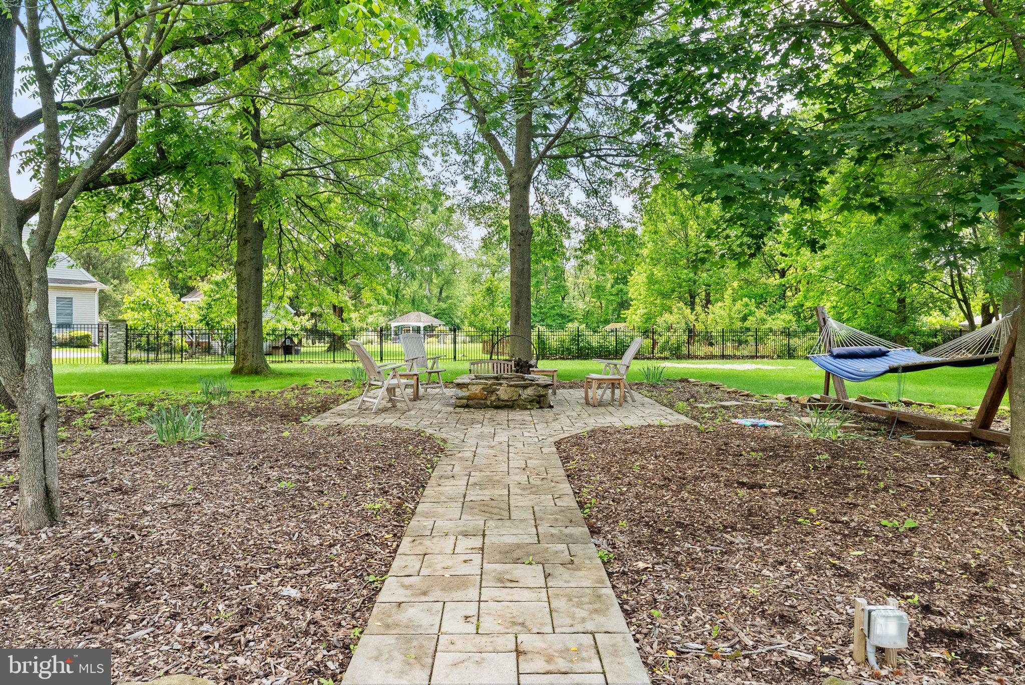 SUMMER LEA - Residential