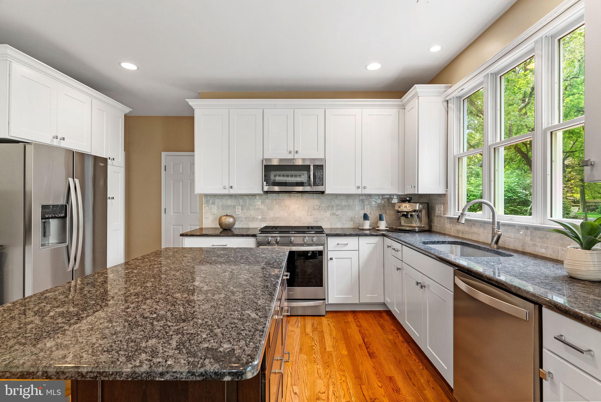 SUMMER LEA - Residential