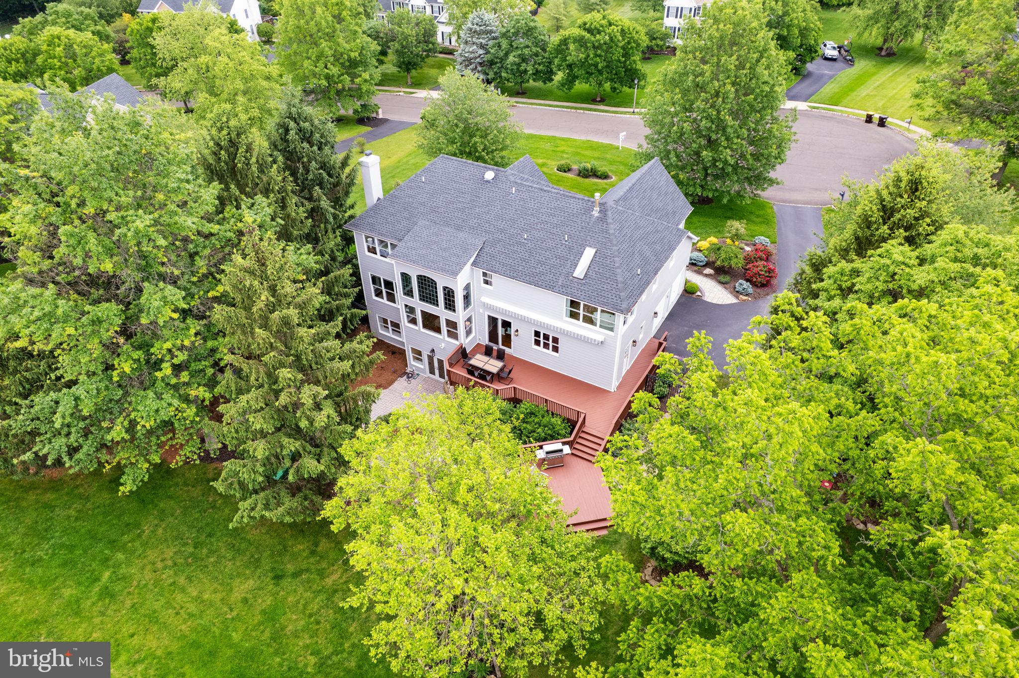 SUMMER LEA - Residential