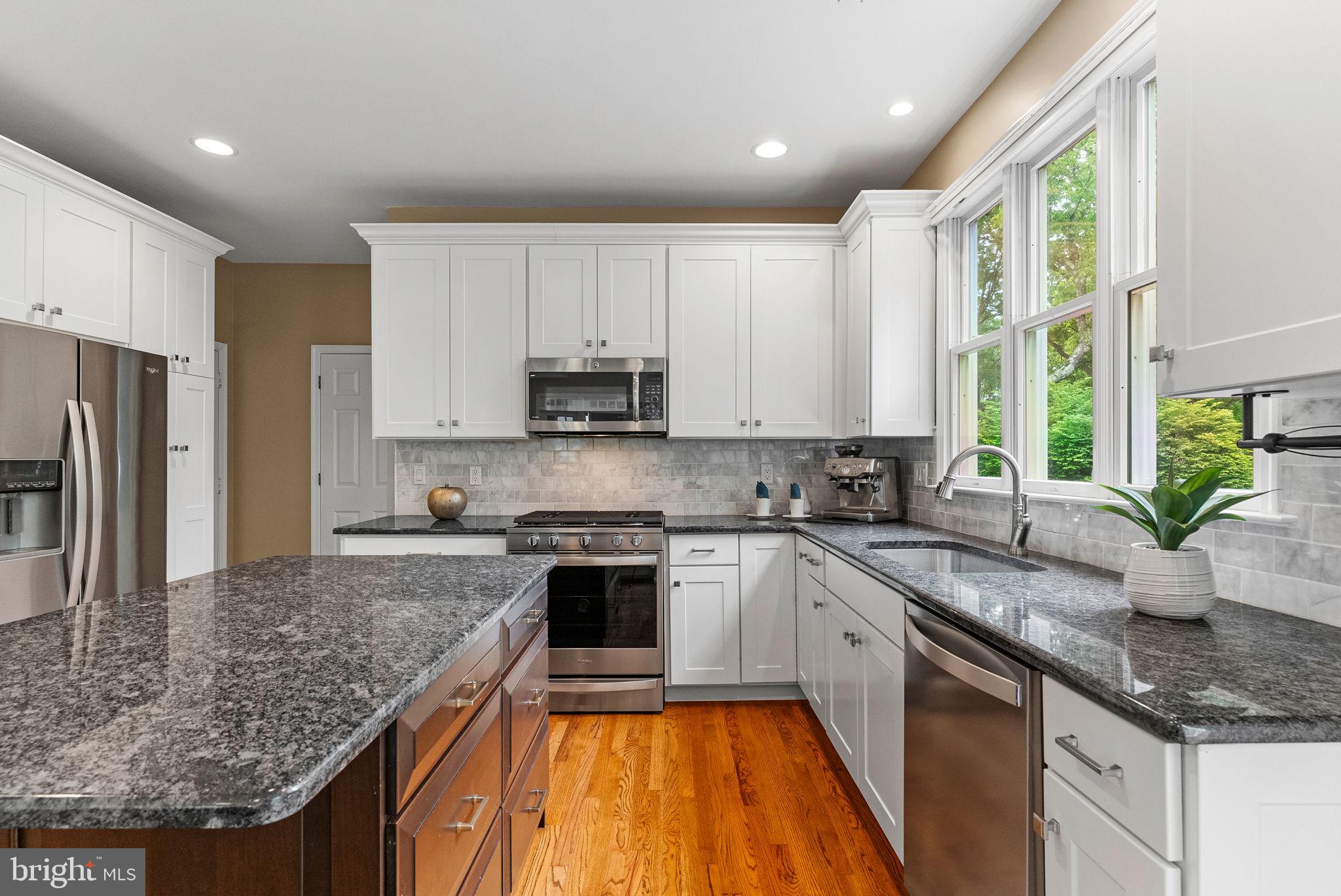 SUMMER LEA - Residential