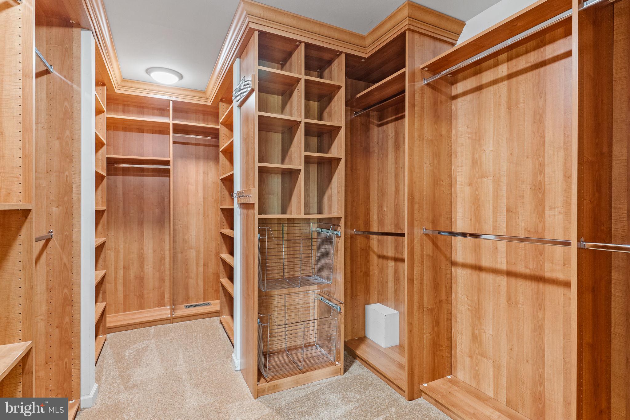 SUMMER LEA - Residential