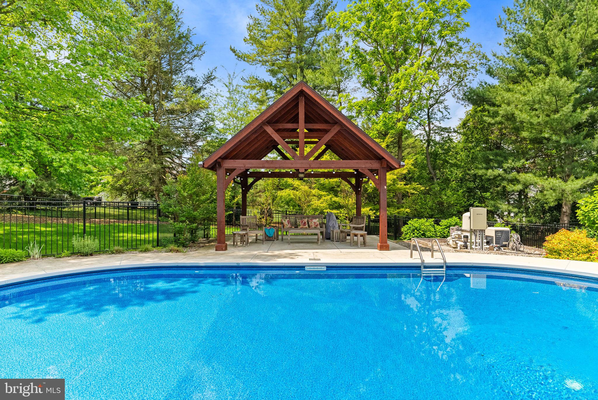 SUMMER LEA - Residential