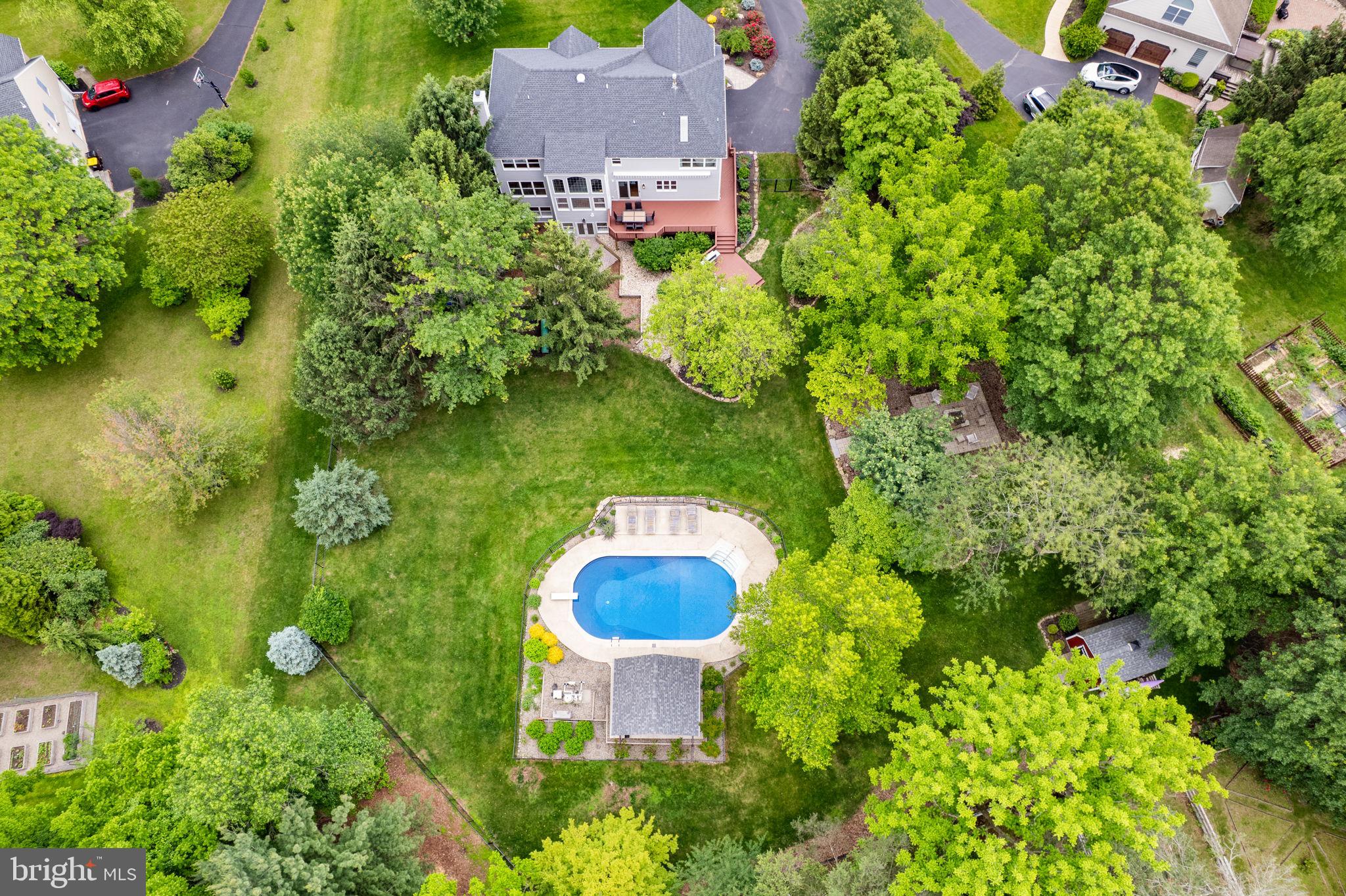 SUMMER LEA - Residential