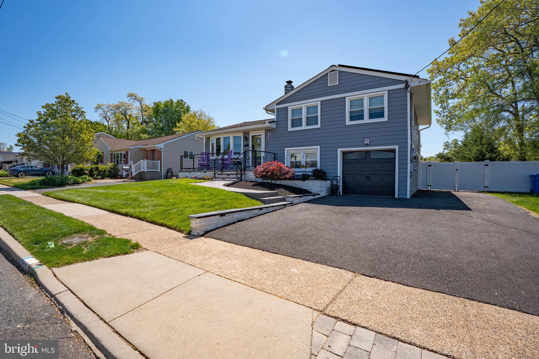 202 HENDRICKSON