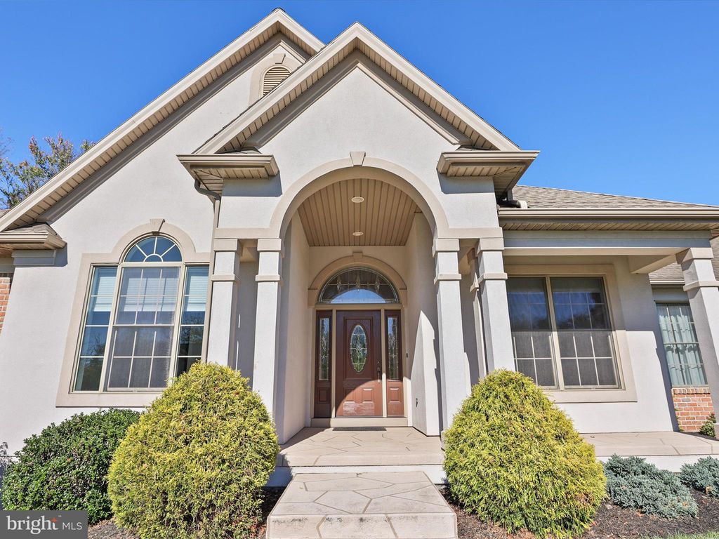 Photo of 2711 Rosebay Drive, YORK, PA 17408 (MLS # PAYK2091280)