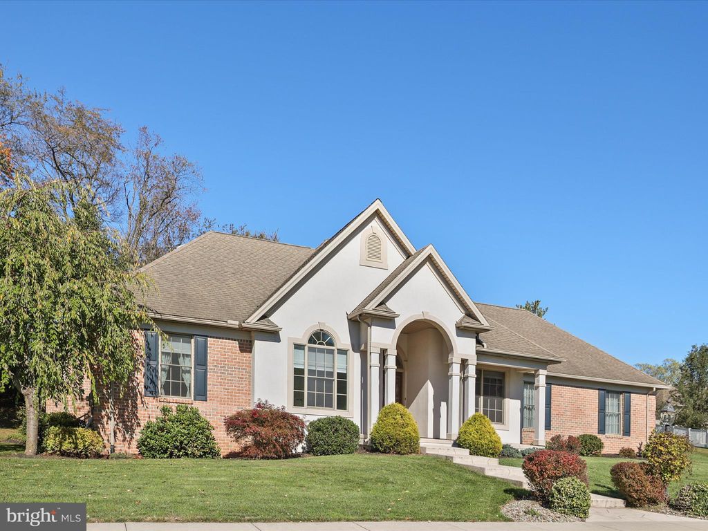 Photo of 2711 Rosebay Drive, YORK, PA 17408 (MLS # PAYK2091280)