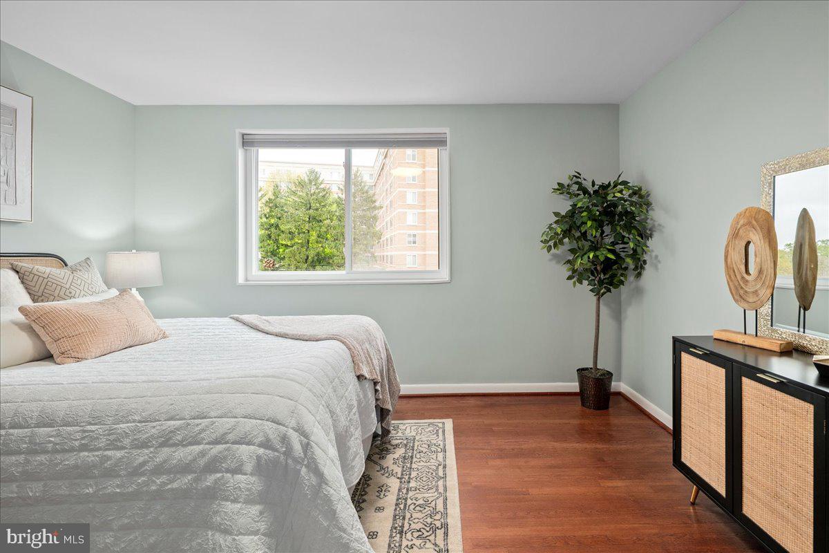 ADAMS HOUSE - Residential