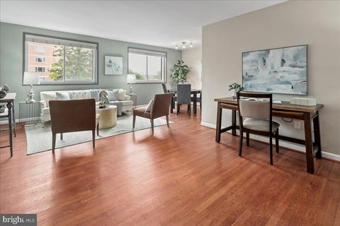 2016 N ADAMS STREET N 701 ARLINGTON VA 22201