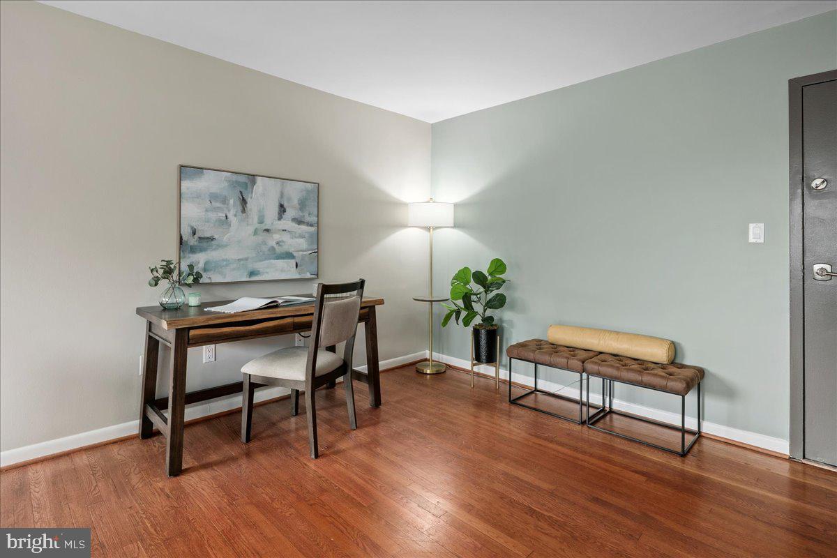 ADAMS HOUSE - Residential