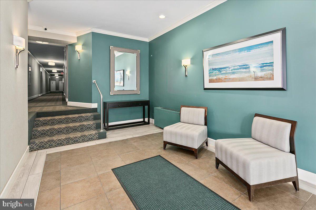 ADAMS HOUSE - Residential