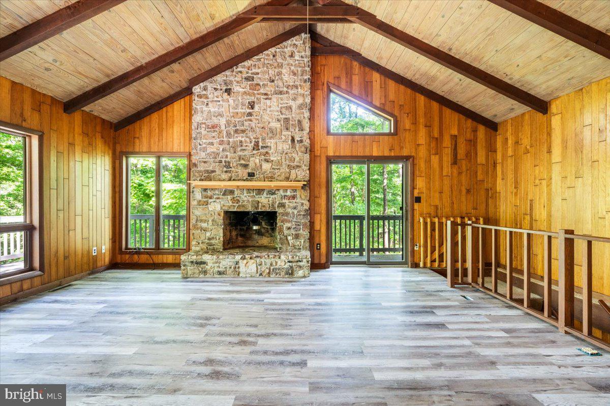 HIGHVIEW ESTATES - Residential