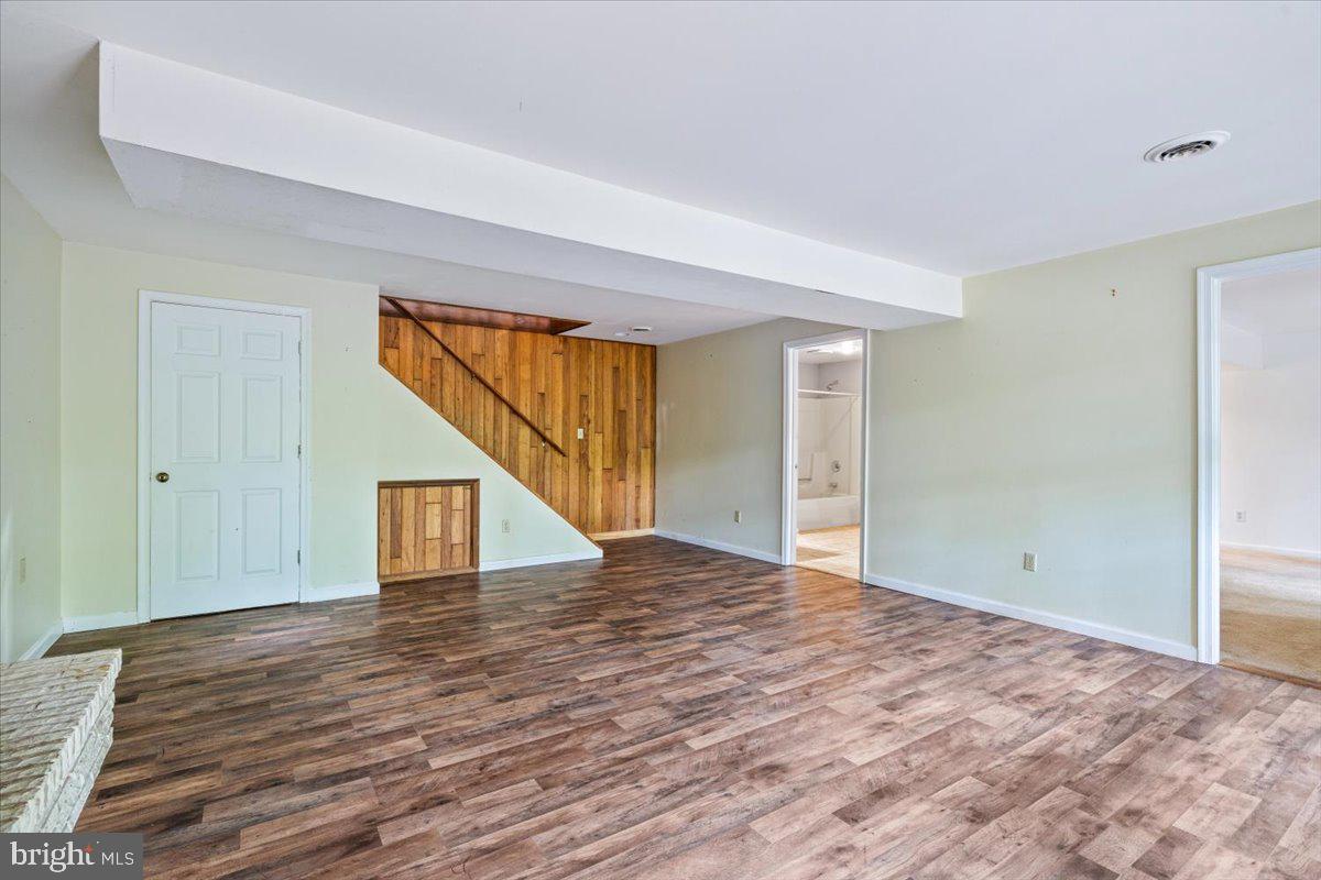 HIGHVIEW ESTATES - Residential