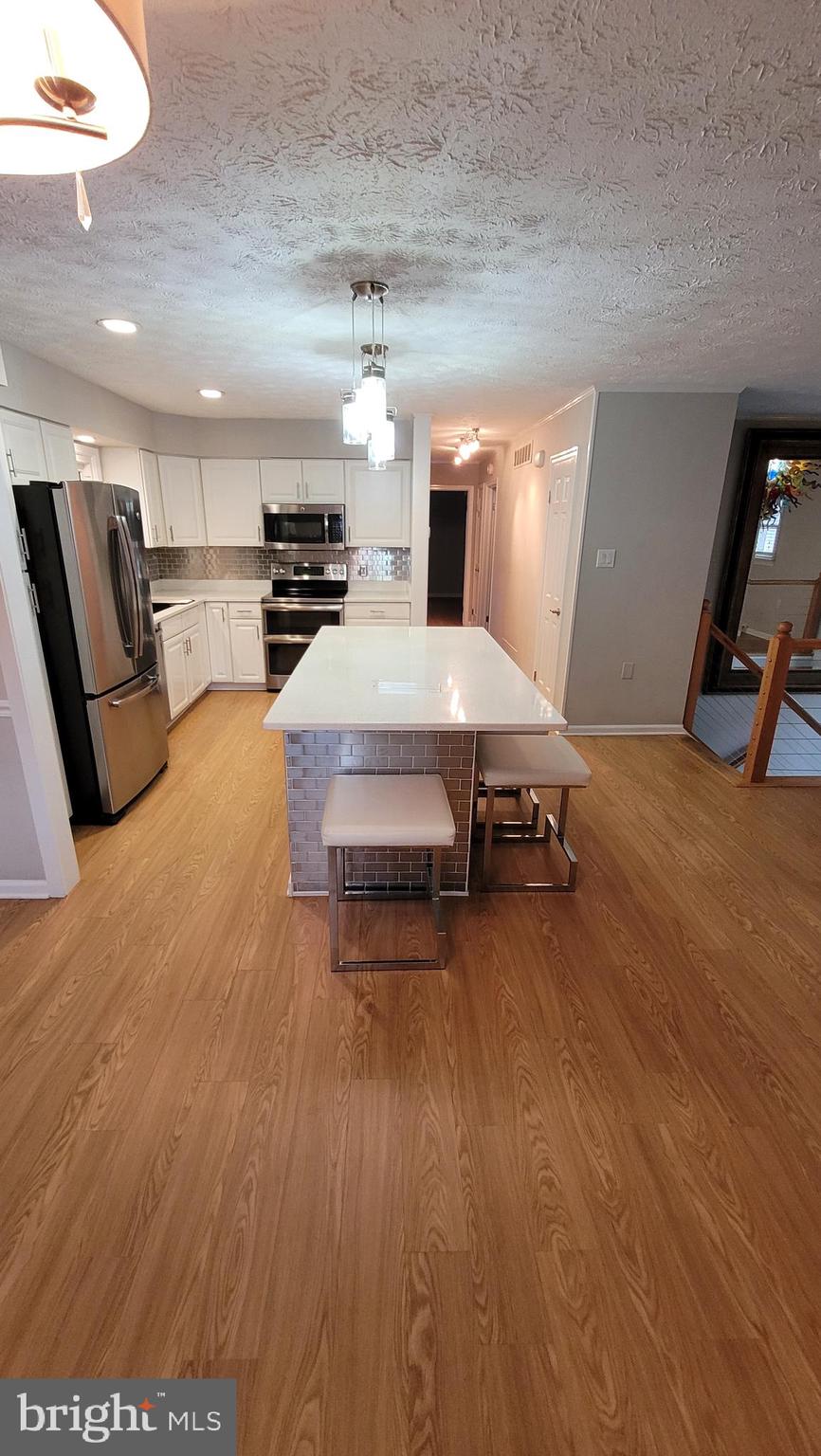 WILLIAMSBURG HEIGHTS - Residential Lease