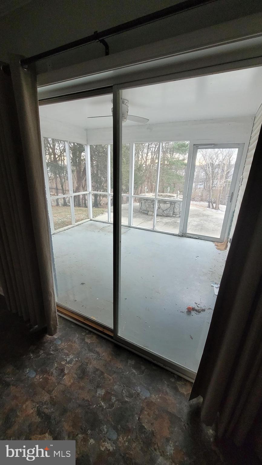 WILLIAMSBURG HEIGHTS - Residential Lease