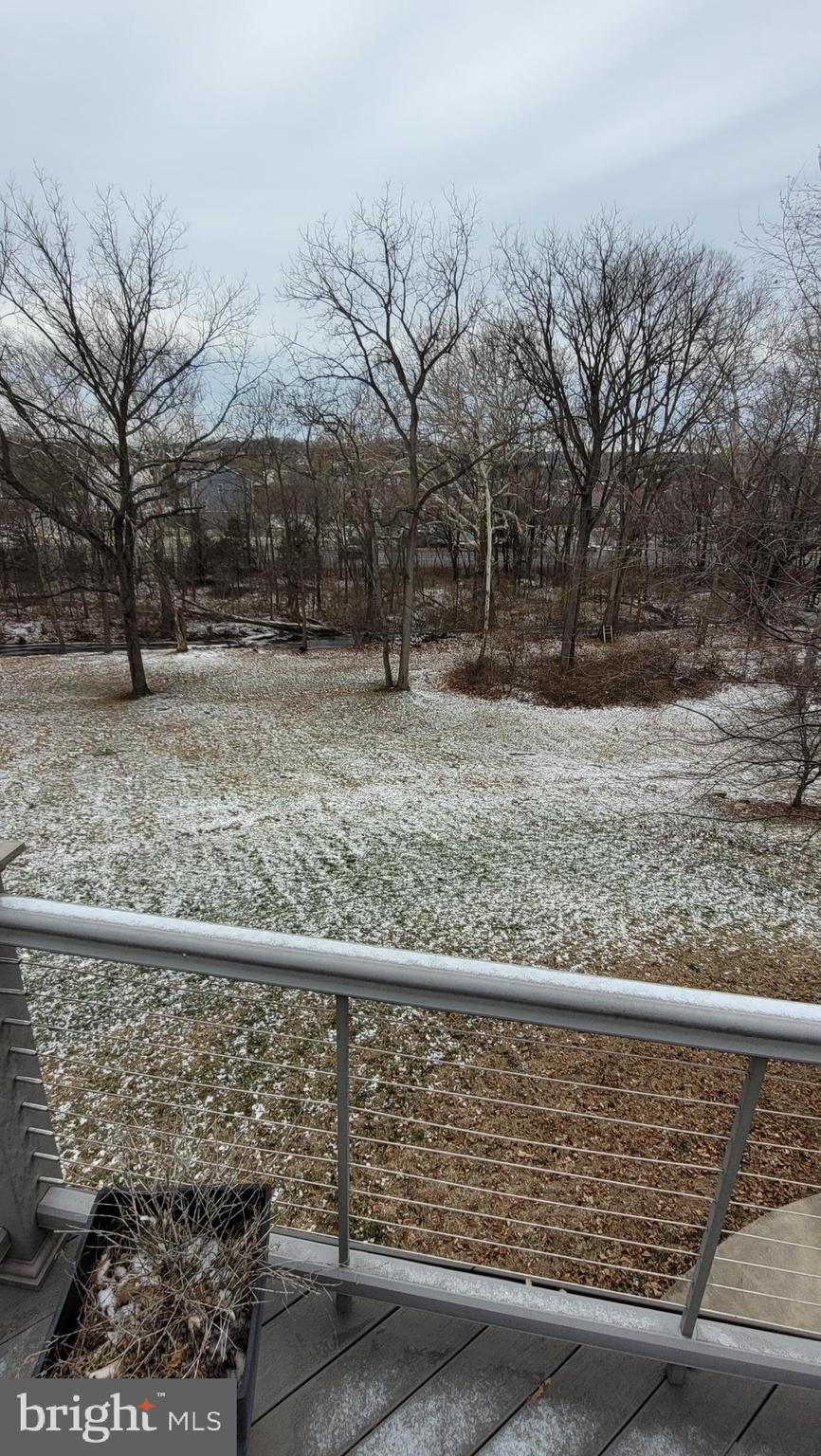 WILLIAMSBURG HEIGHTS - Residential Lease