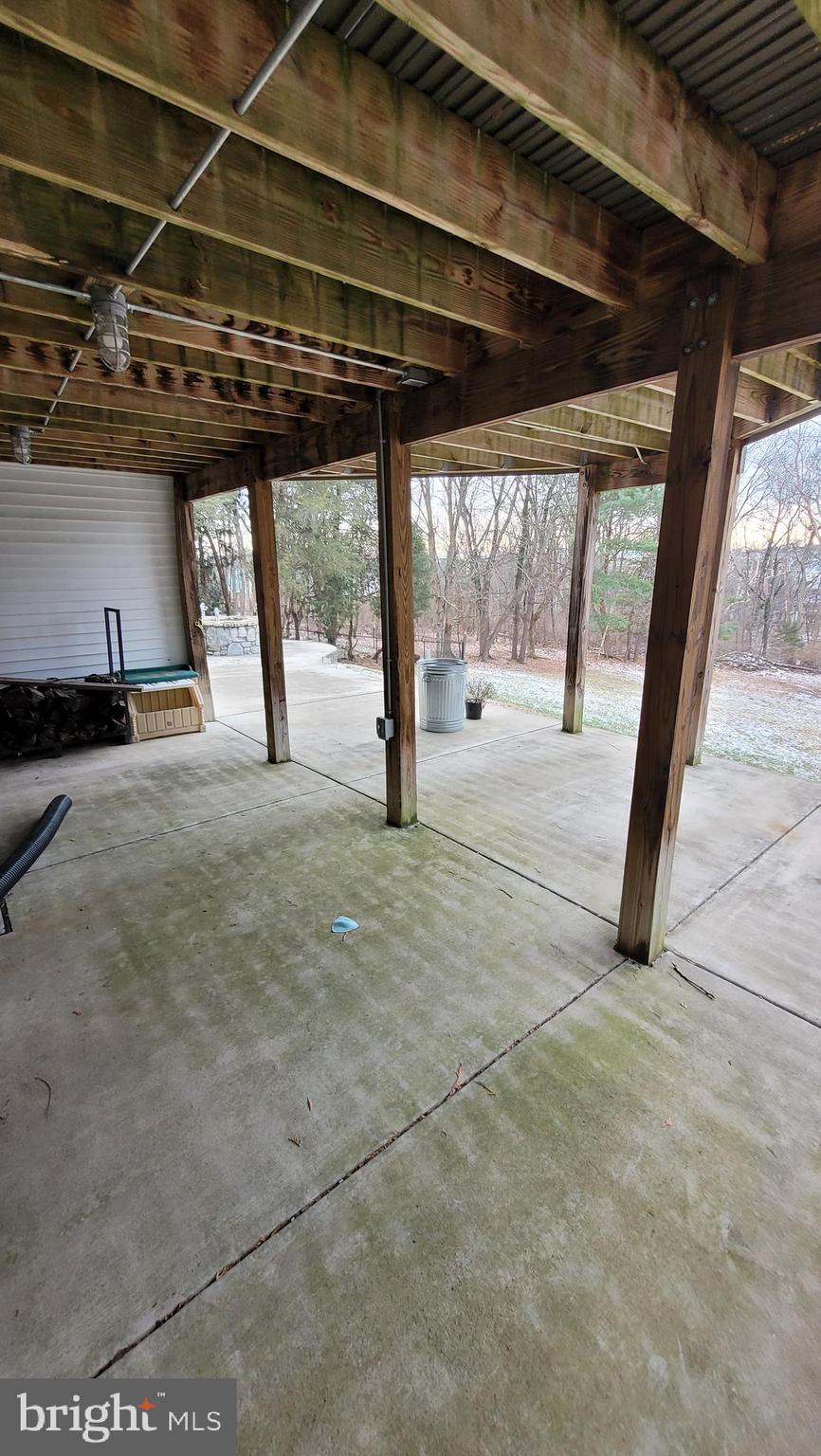 WILLIAMSBURG HEIGHTS - Residential Lease