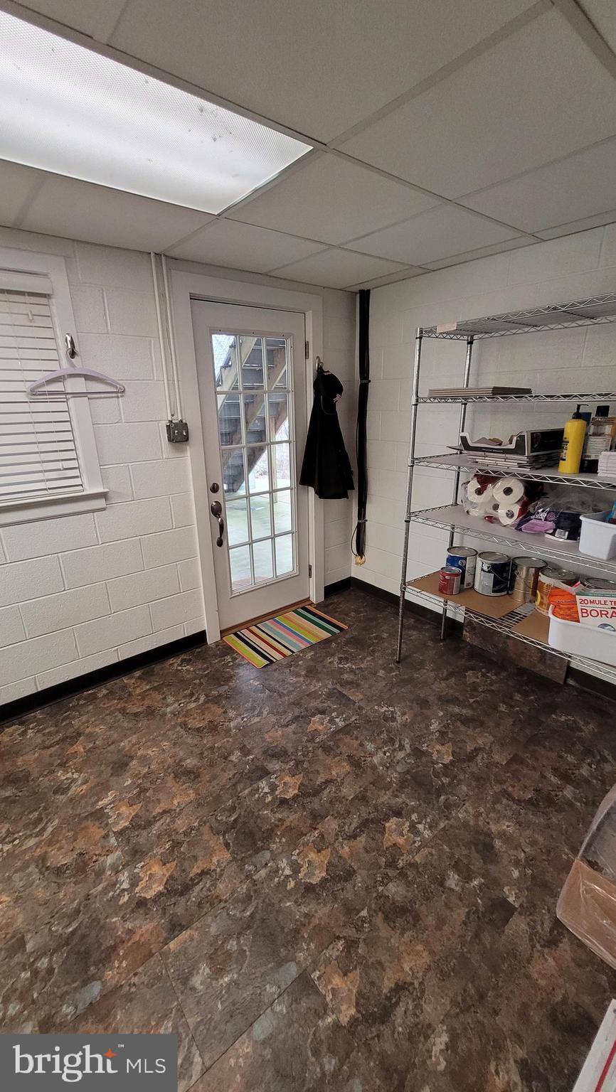 WILLIAMSBURG HEIGHTS - Residential Lease