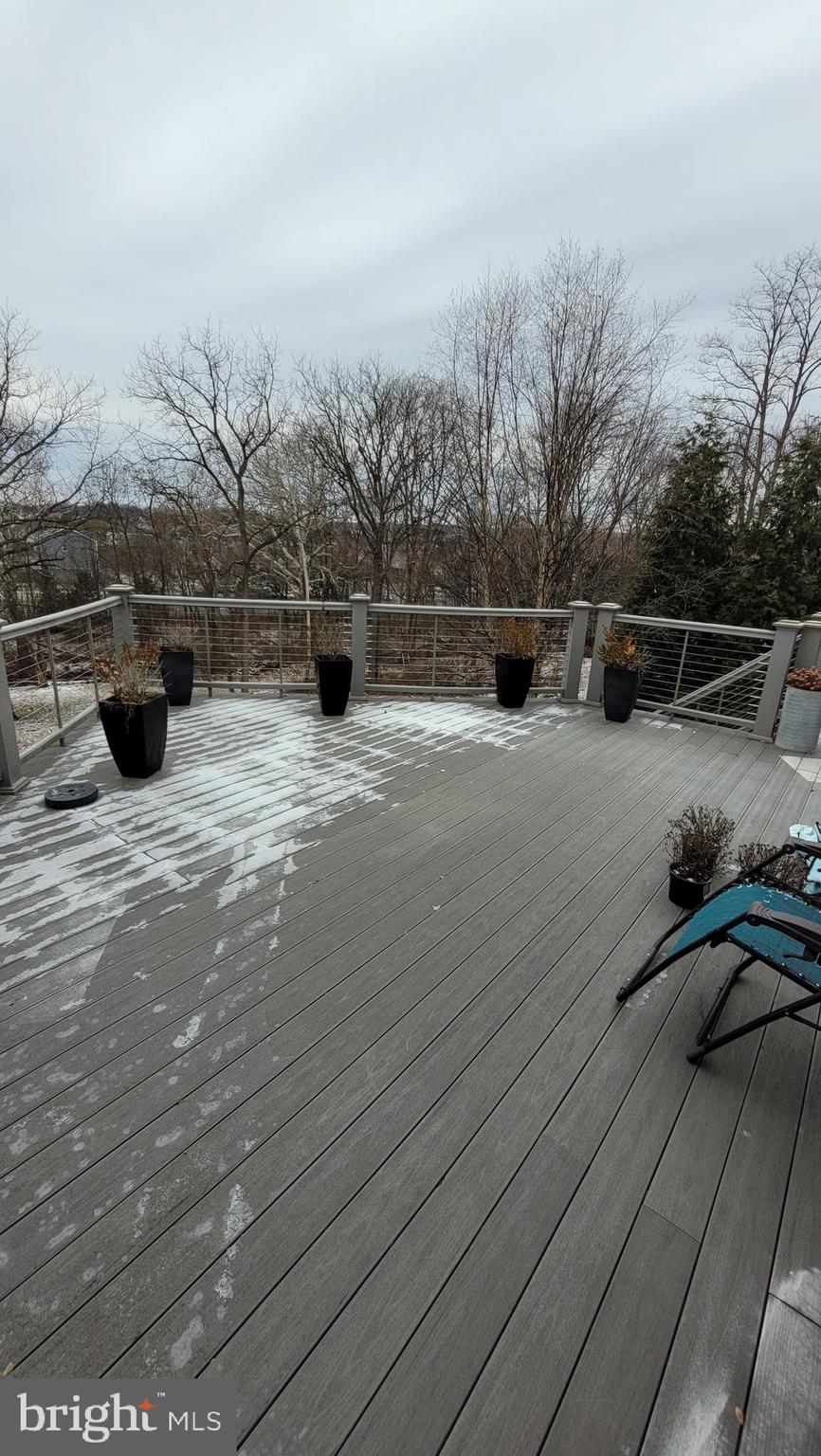 WILLIAMSBURG HEIGHTS - Residential Lease