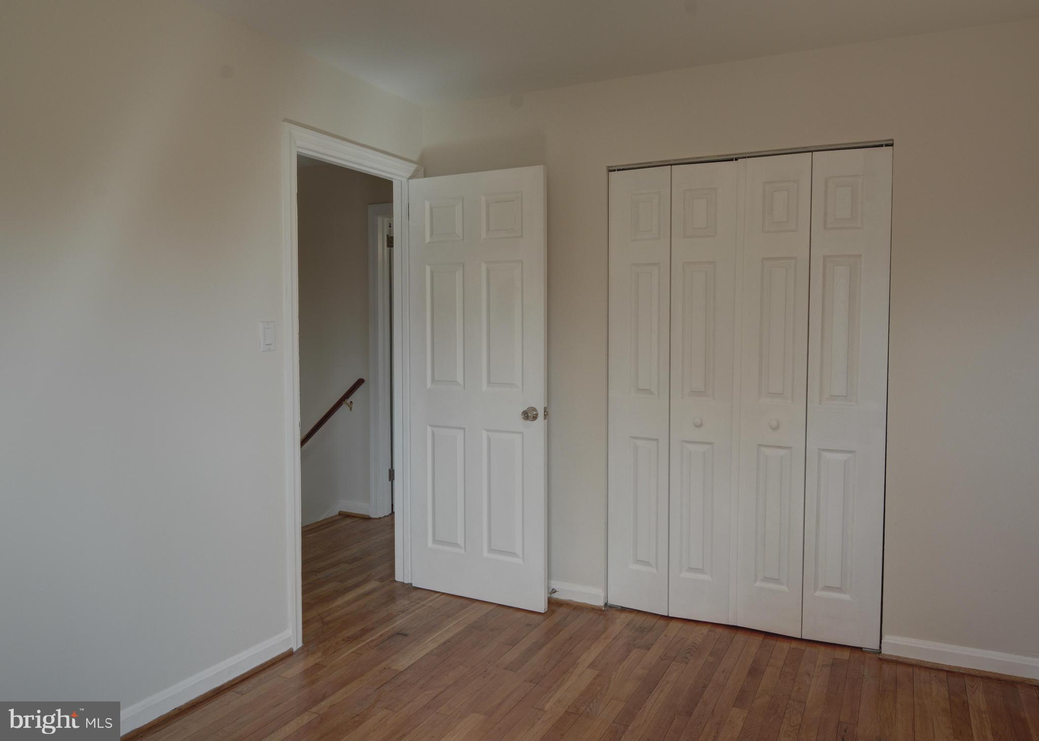 LYNBROOK - Residential