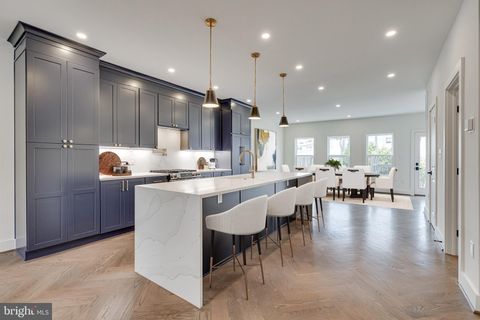 4820 5TH STREET NW WASHINGTON DC 20011