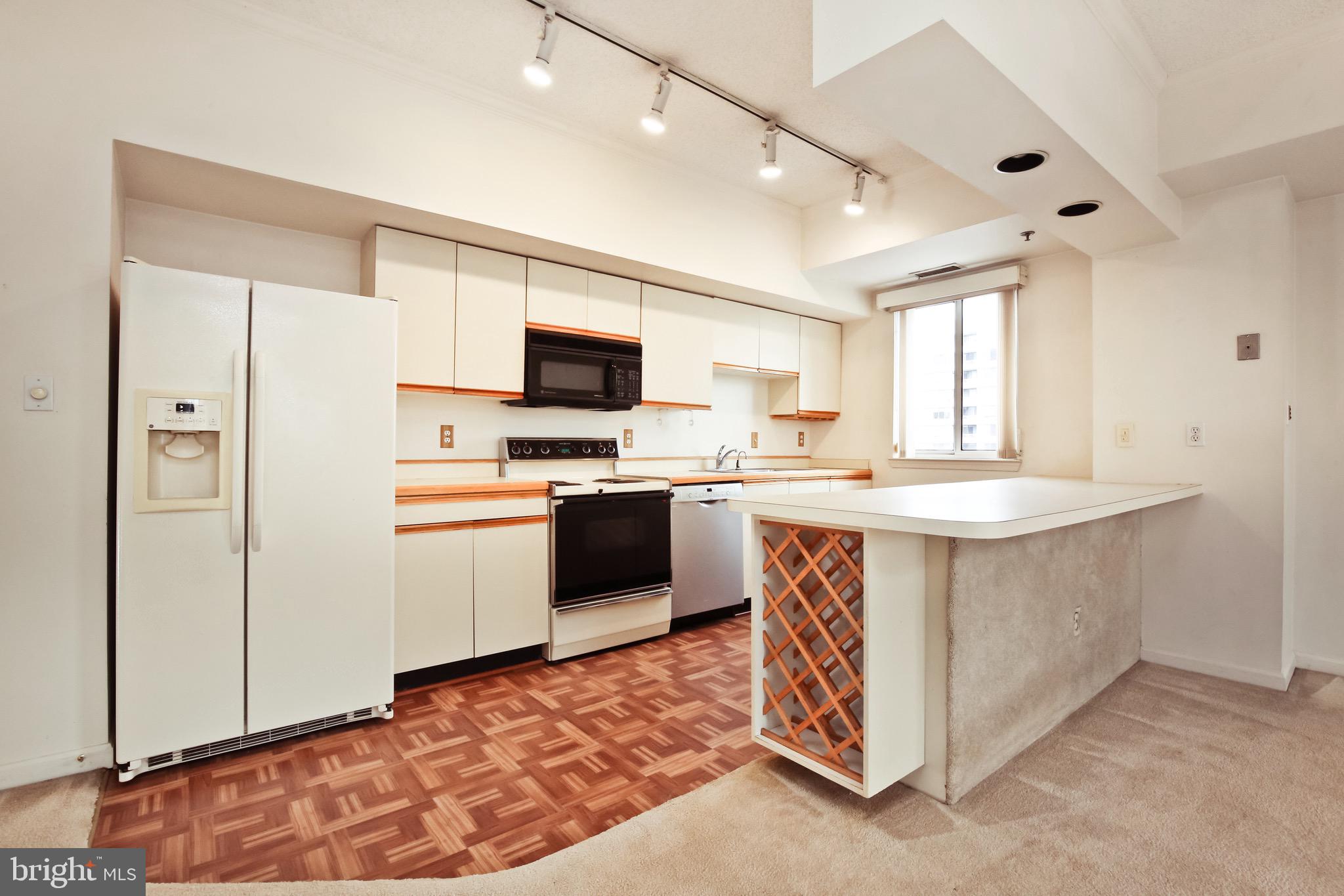 BELLA VISTA - Residential Lease