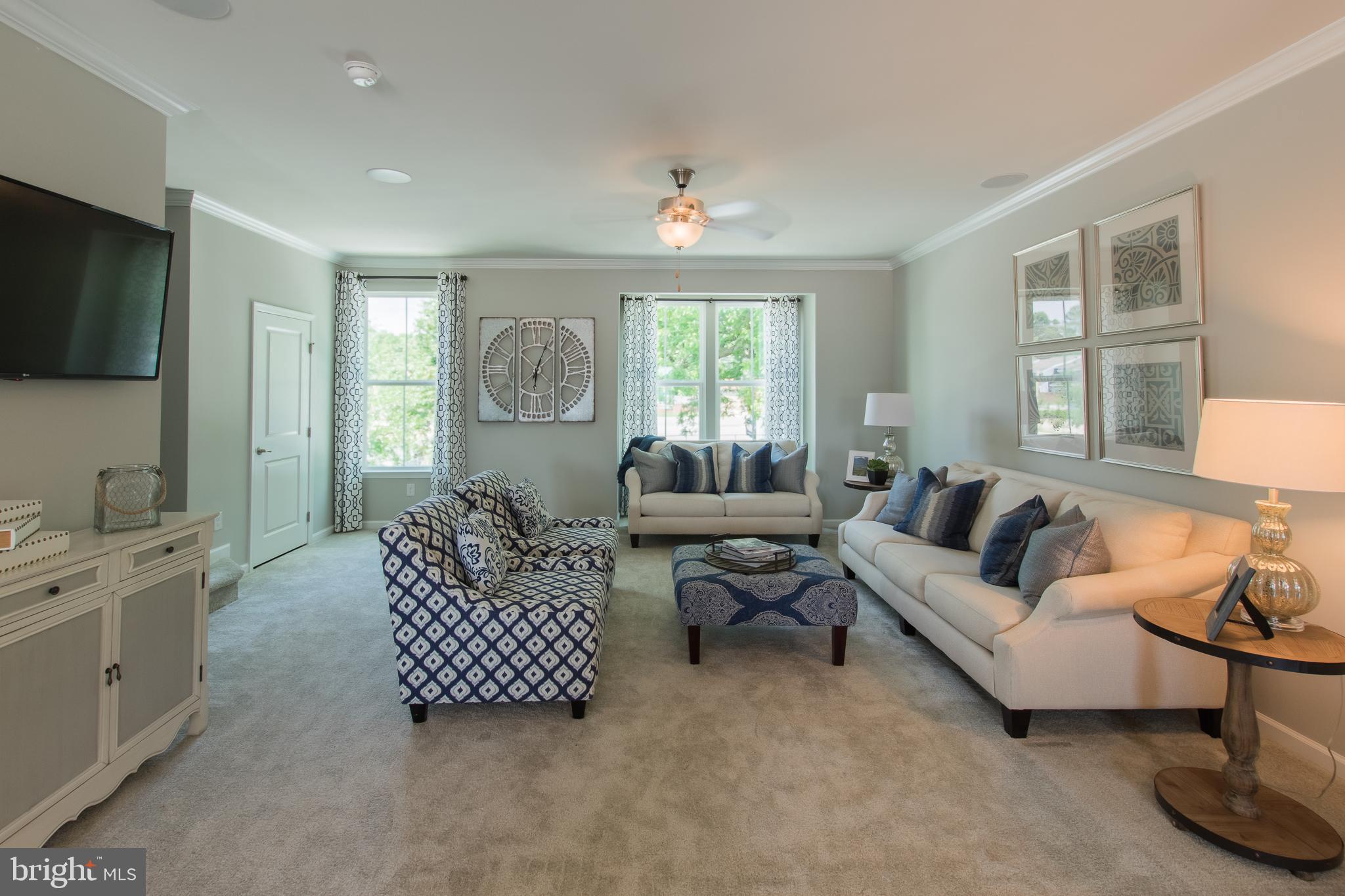 DOWNINGTOWN WALK - Residential