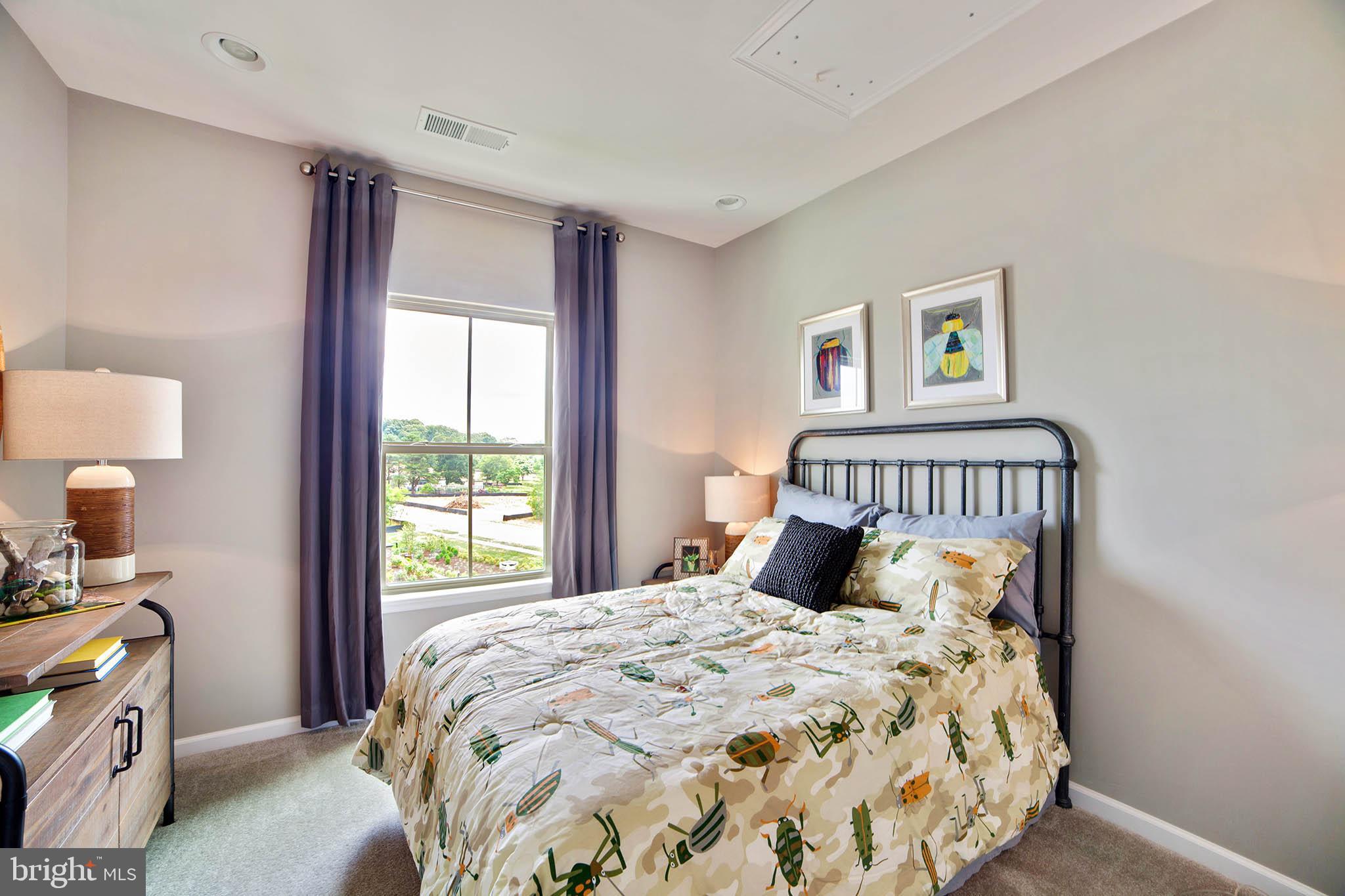 DOWNINGTOWN WALK - Residential