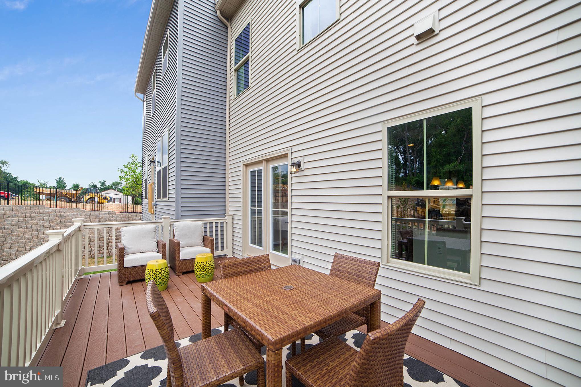 DOWNINGTOWN WALK - Residential