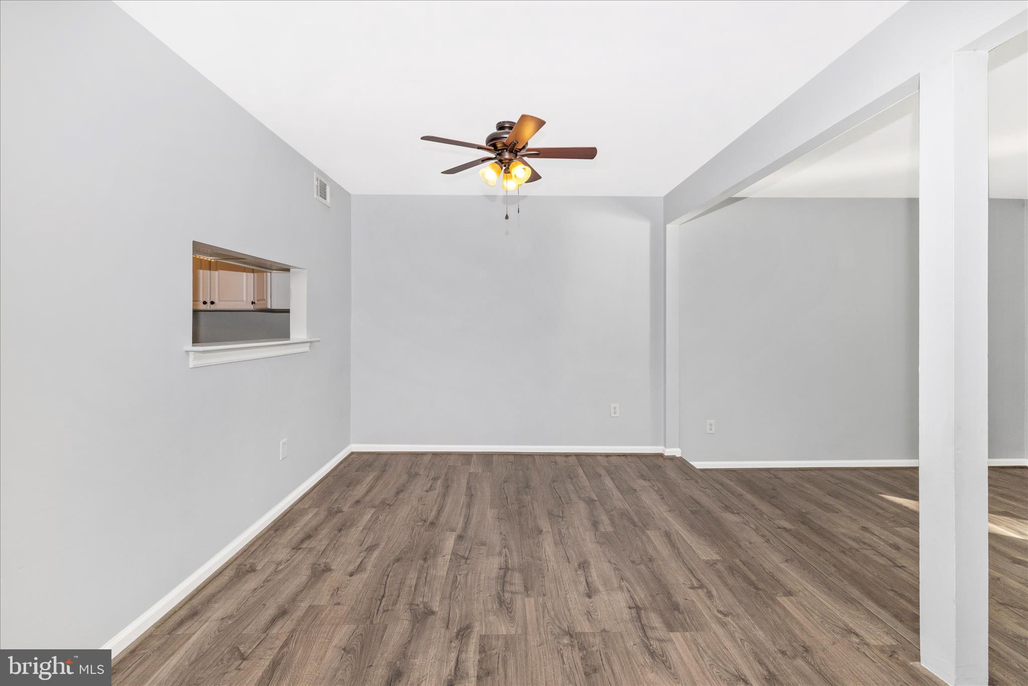 GLADE TOWN - Residential