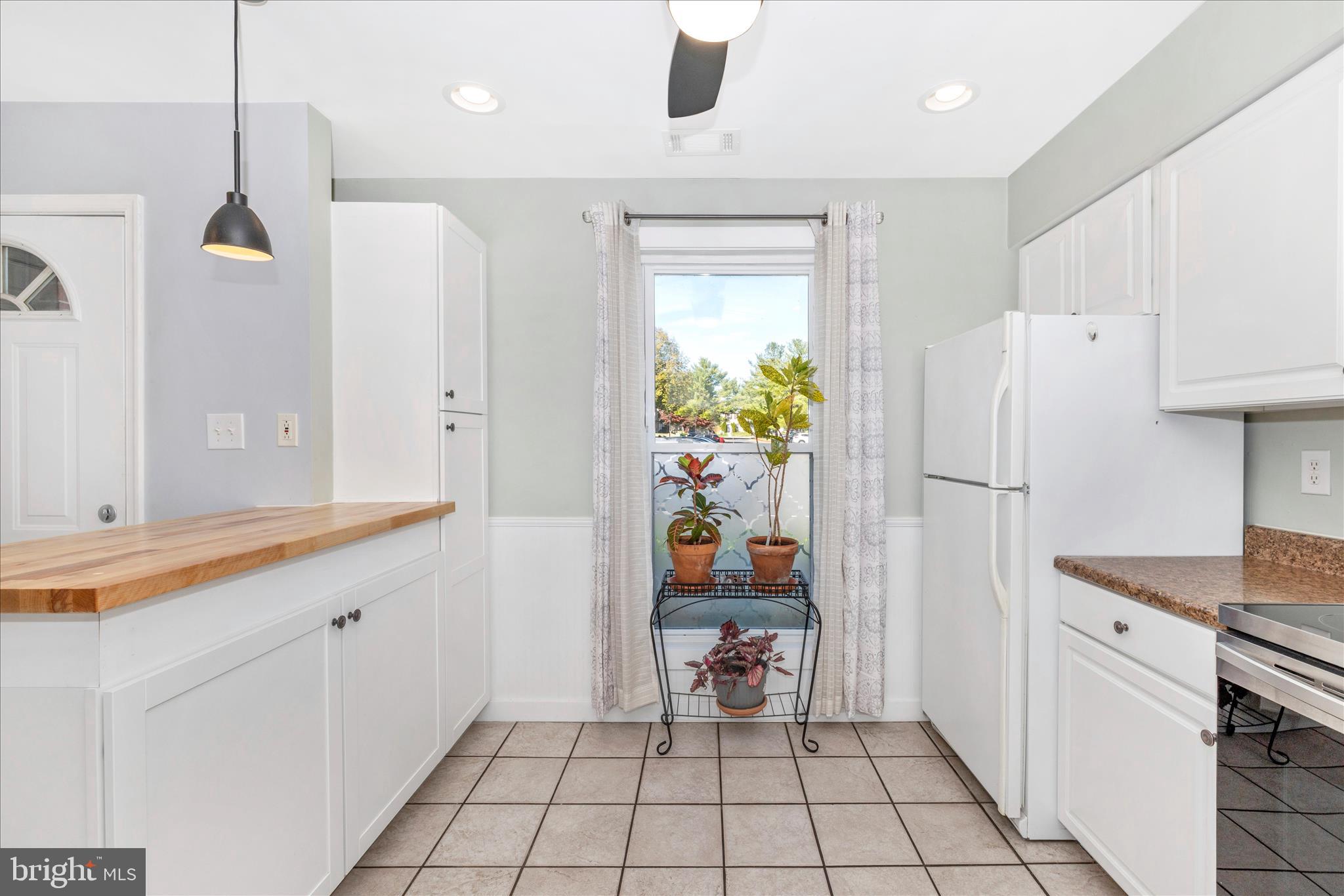 GLADE TOWN - Residential