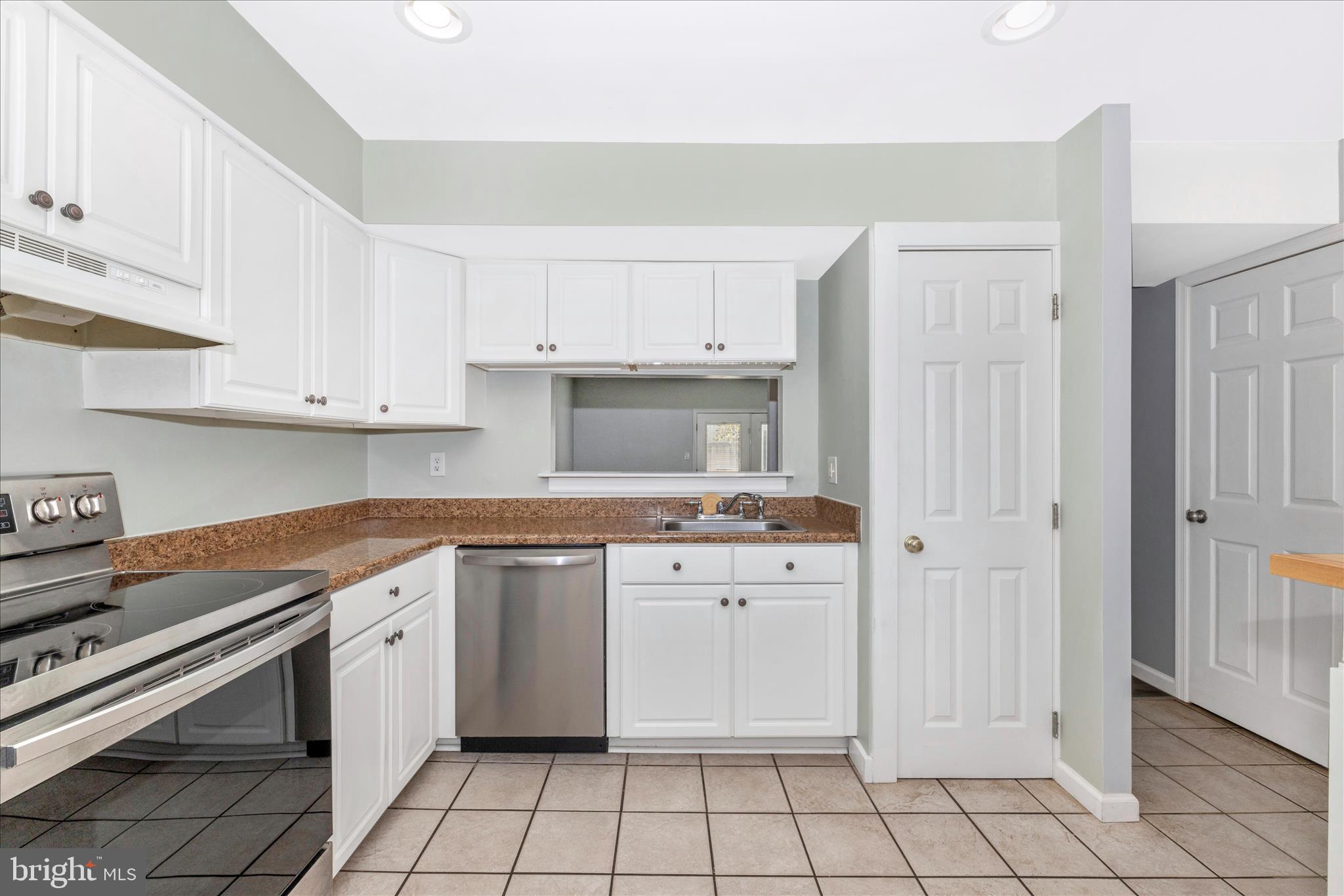 GLADE TOWN - Residential