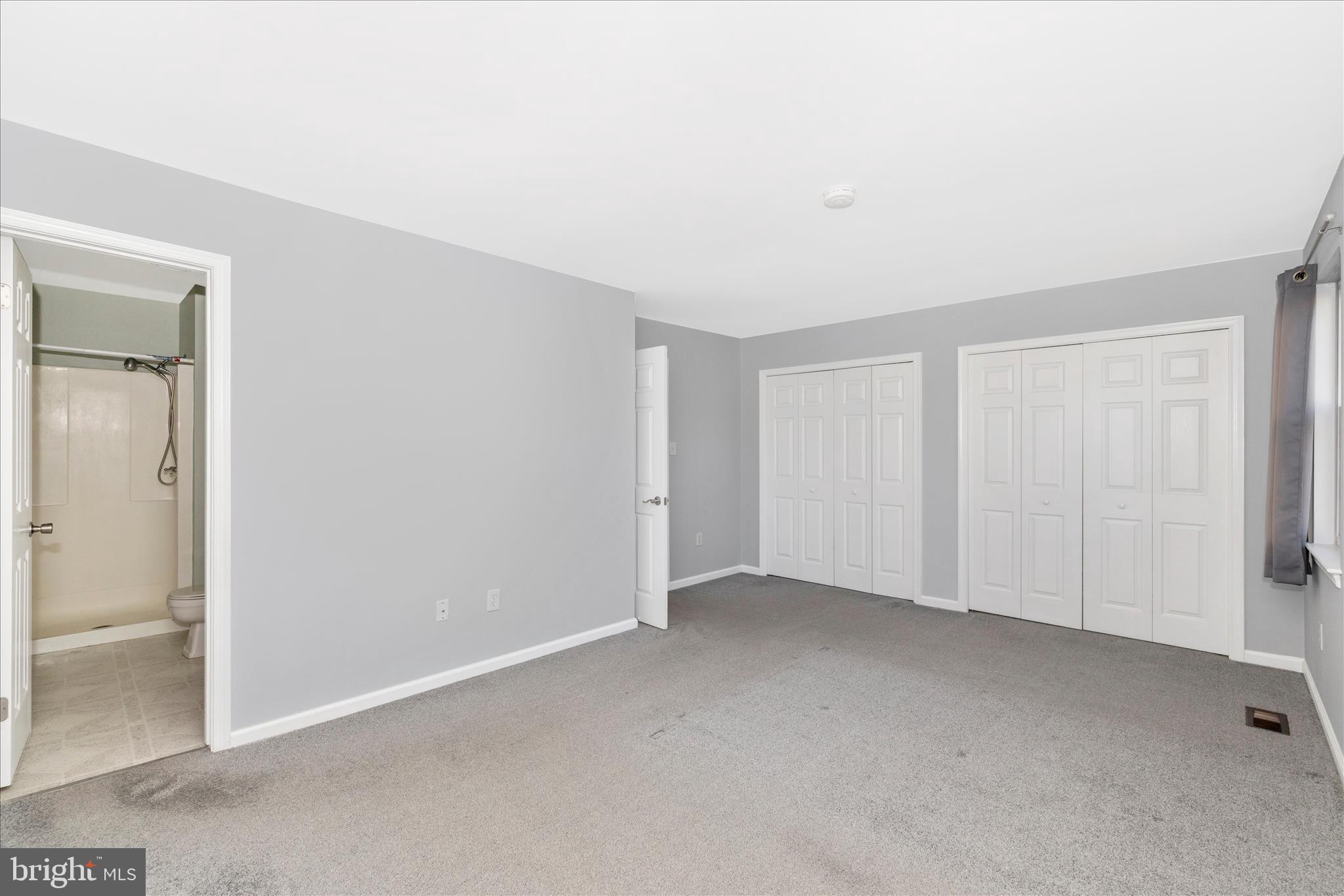 GLADE TOWN - Residential