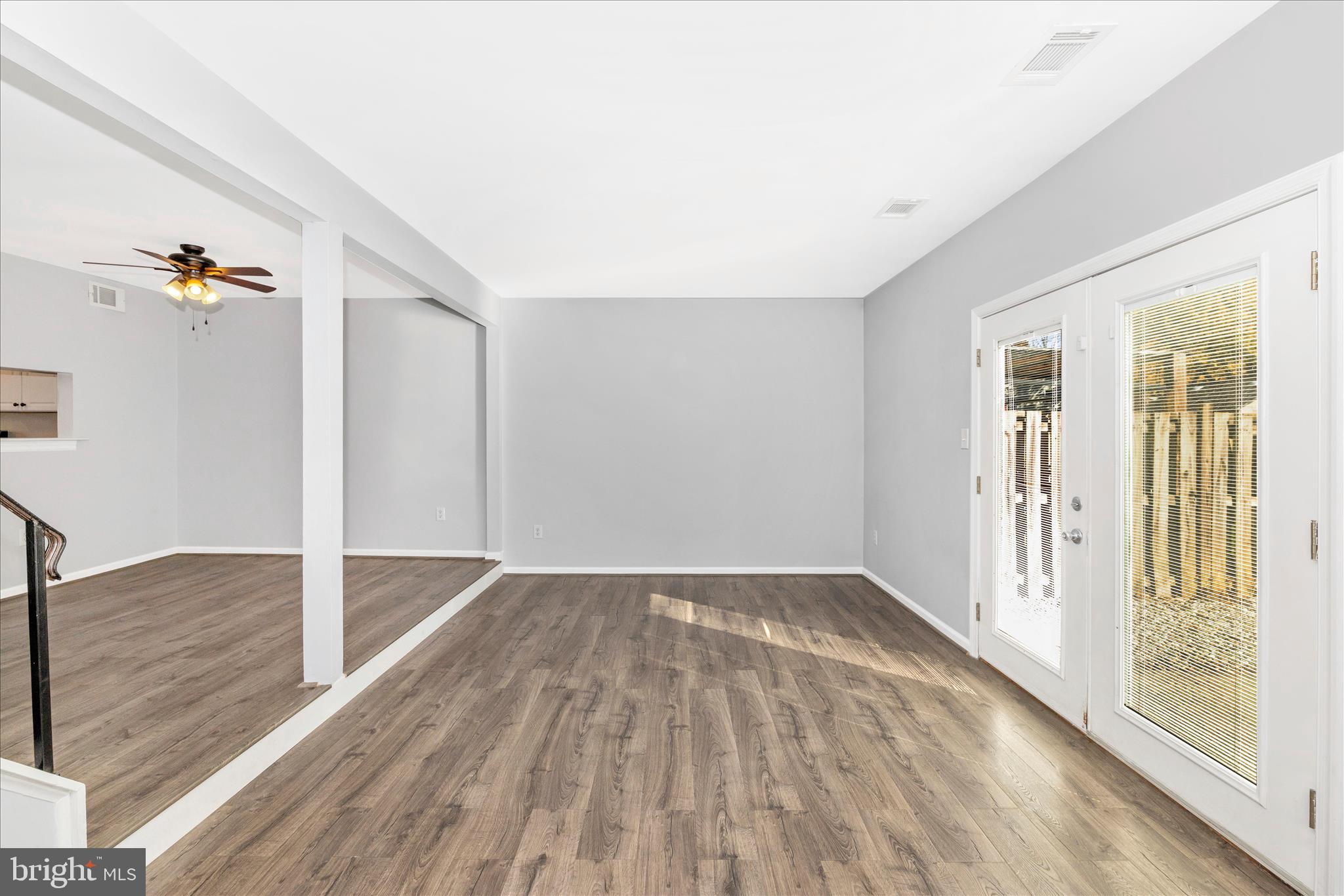 GLADE TOWN - Residential