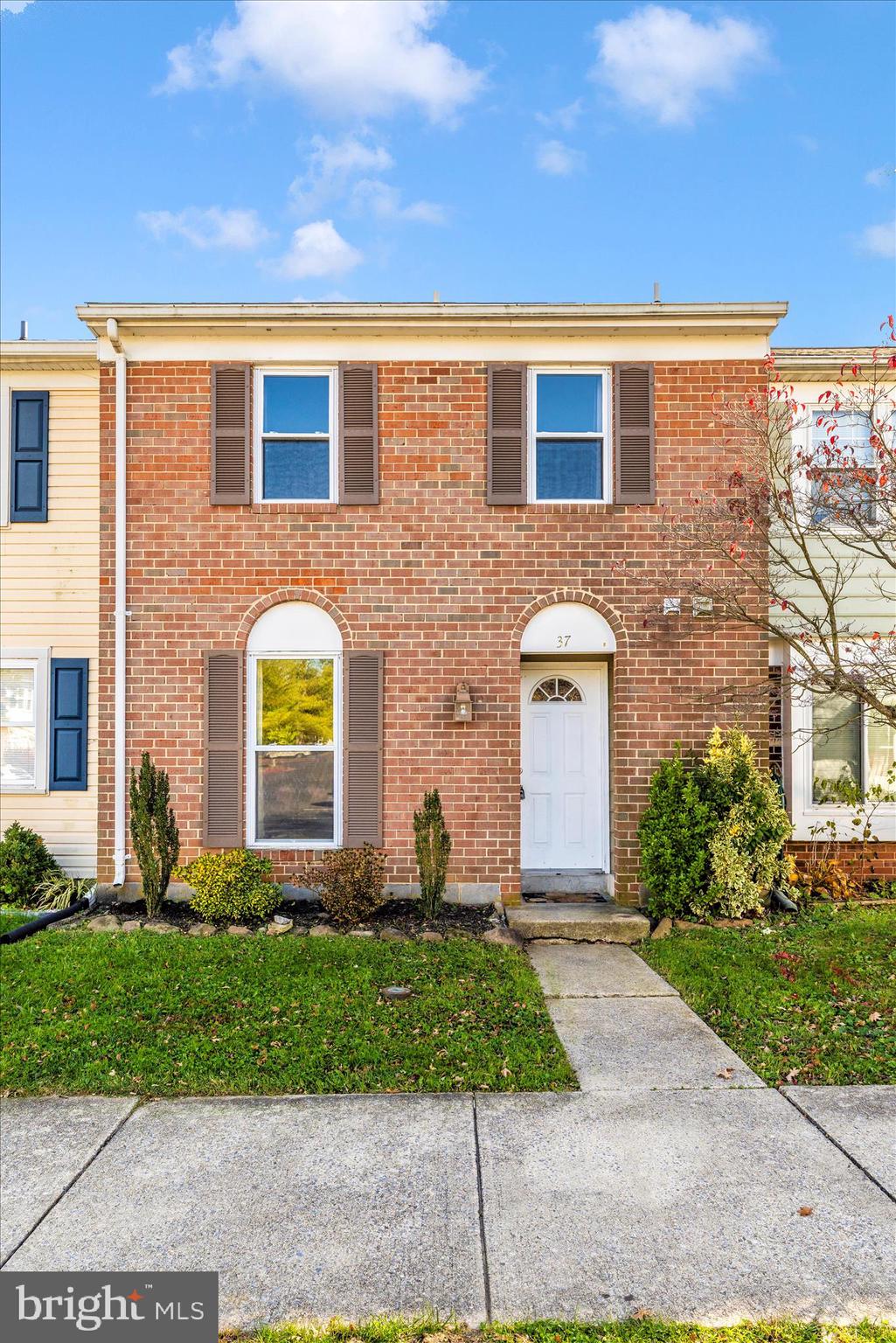 GLADE TOWN - Residential