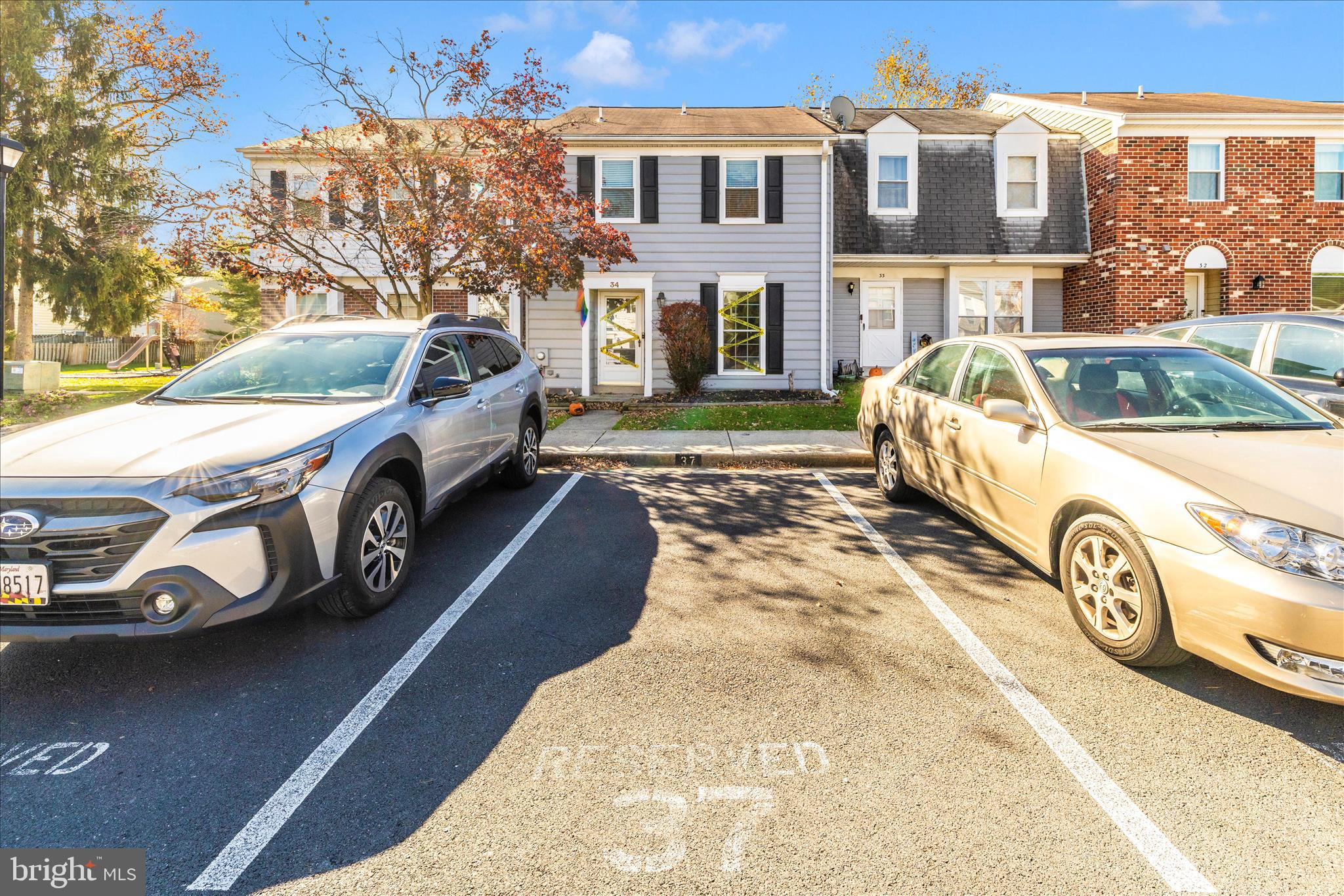 GLADE TOWN - Residential