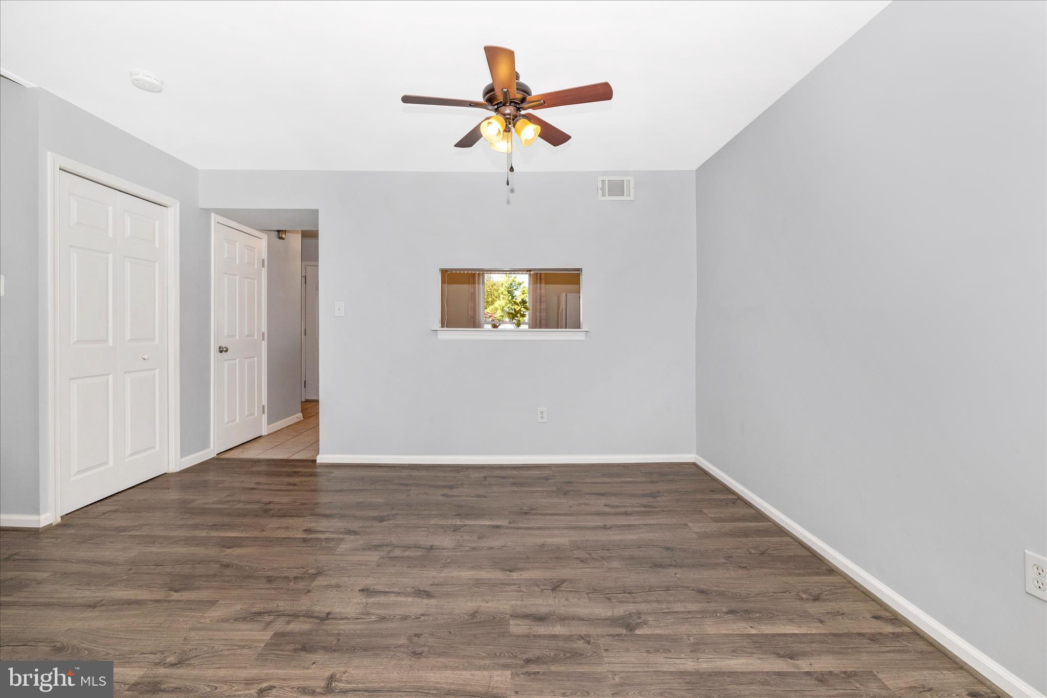 GLADE TOWN - Residential