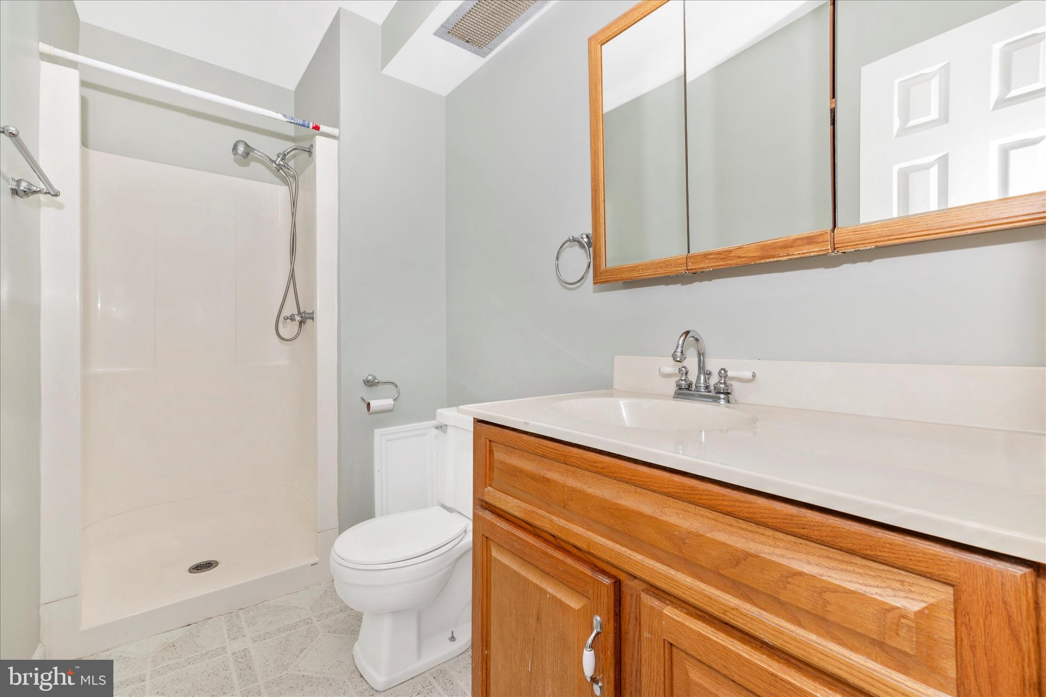 GLADE TOWN - Residential