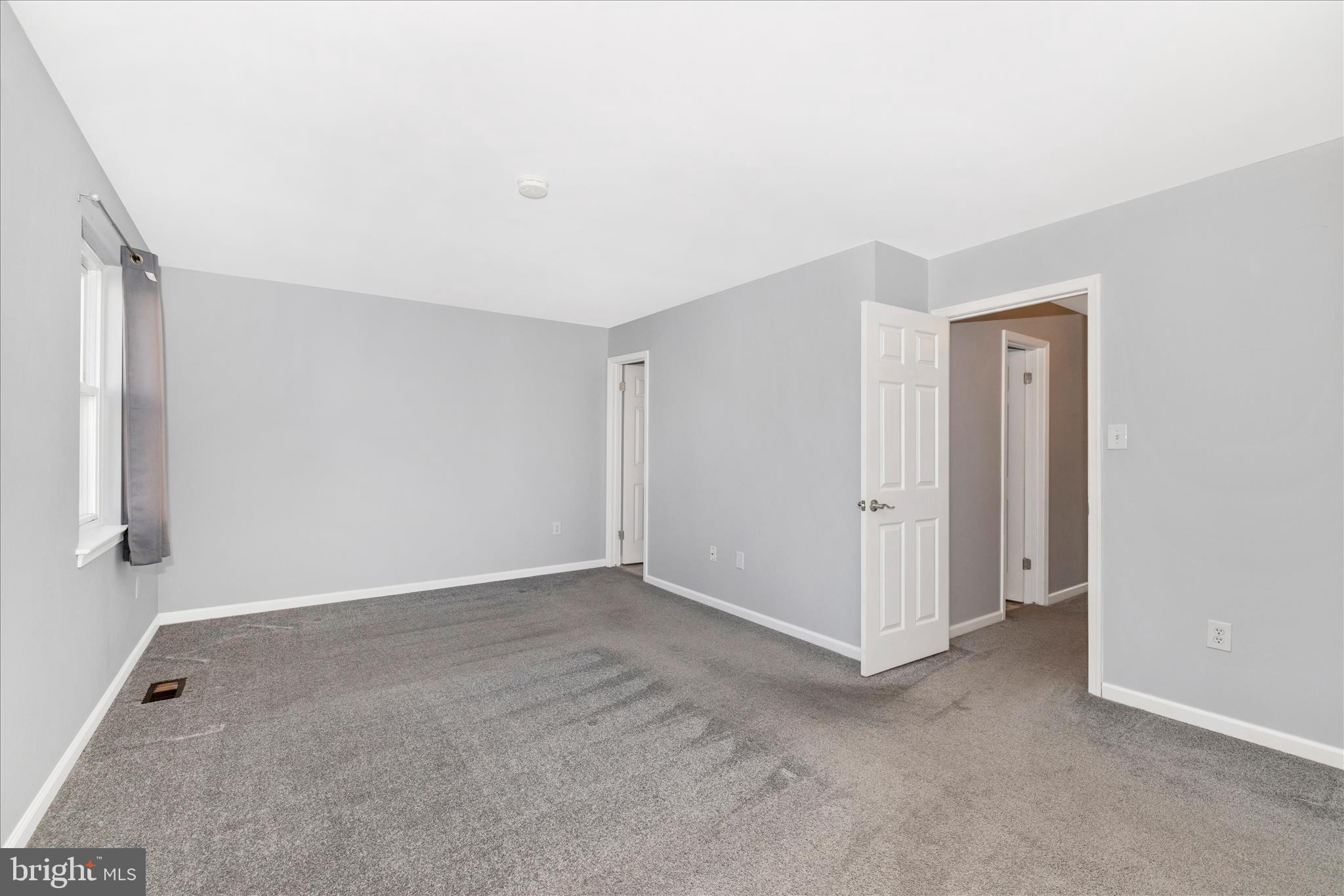 GLADE TOWN - Residential