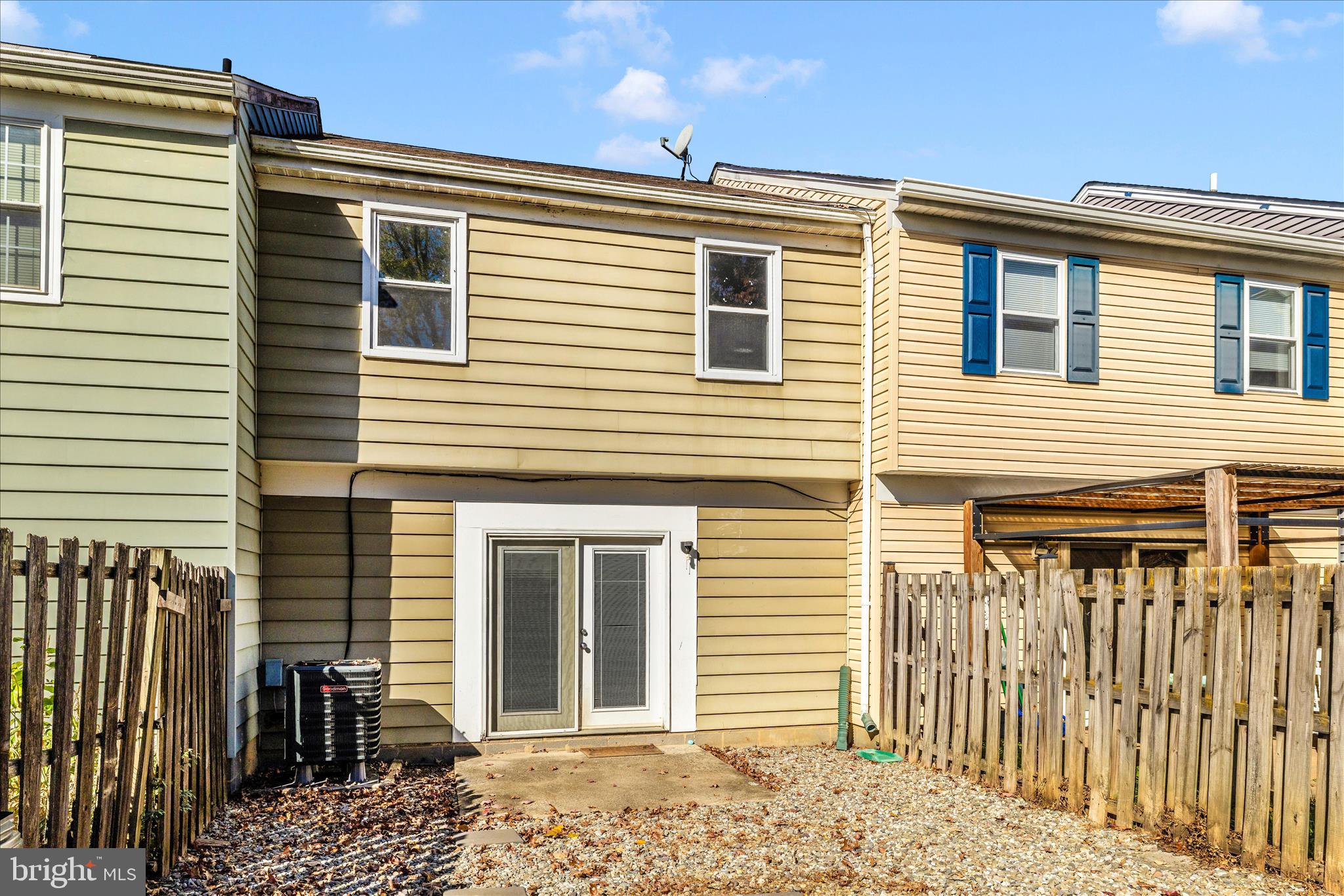 GLADE TOWN - Residential