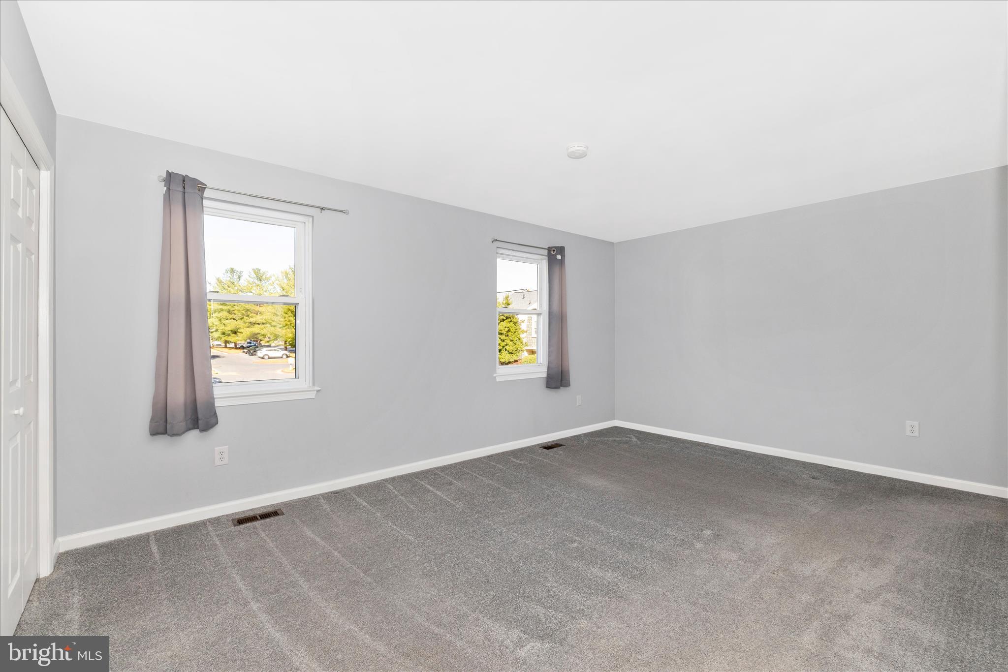 GLADE TOWN - Residential