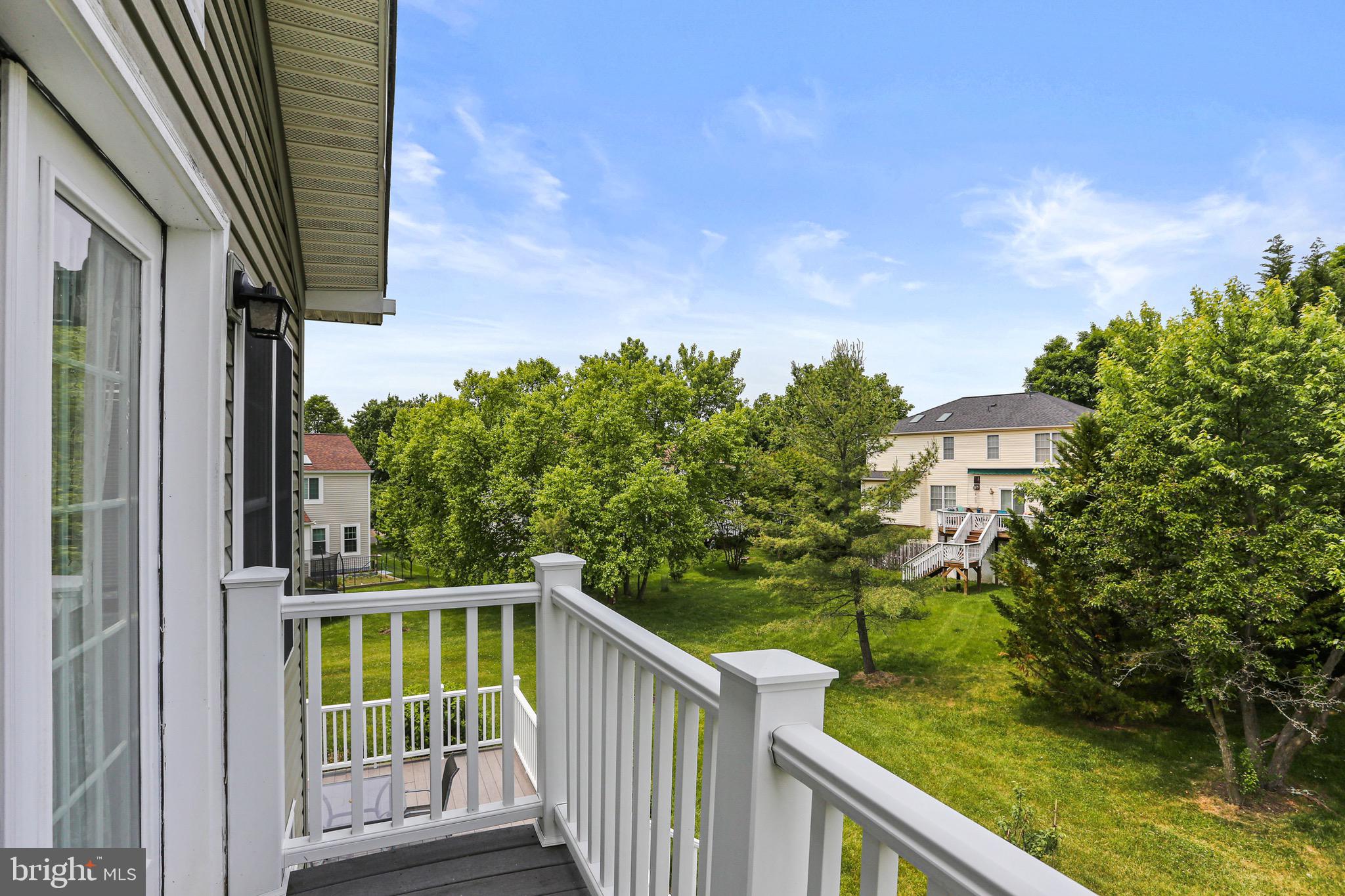 BRIARCLIFF MANOR - Residential