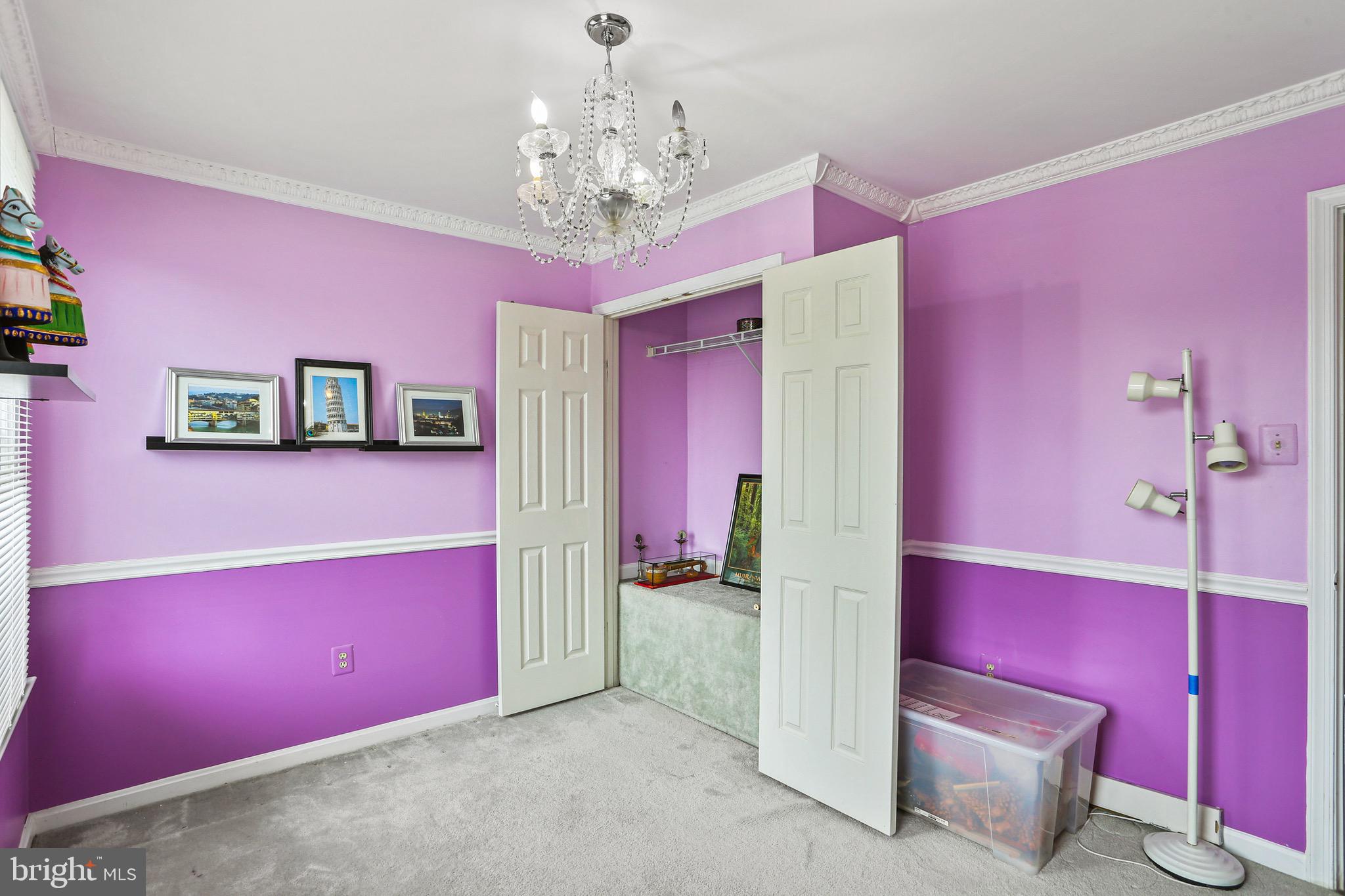 BRIARCLIFF MANOR - Residential