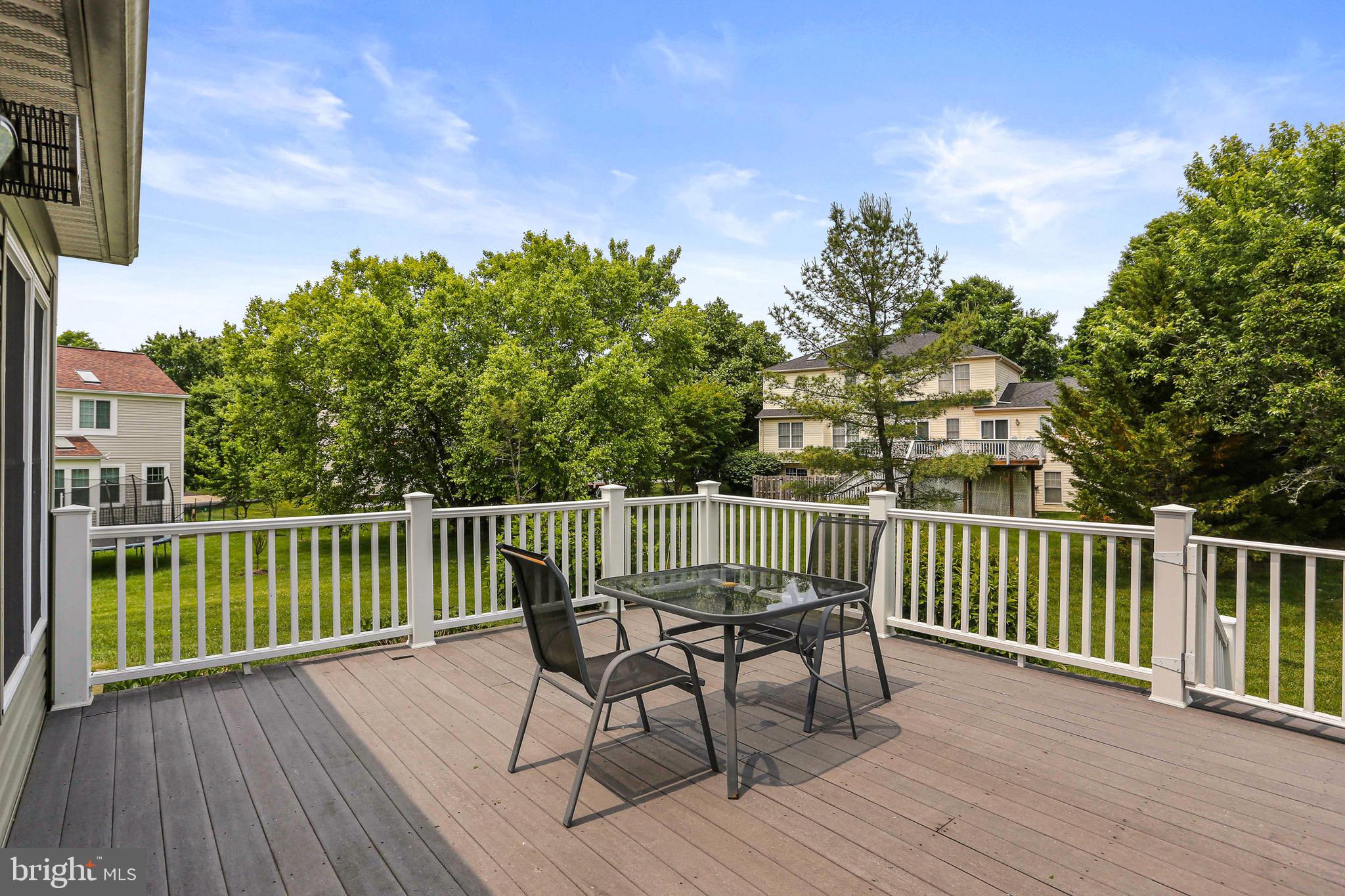 BRIARCLIFF MANOR - Residential