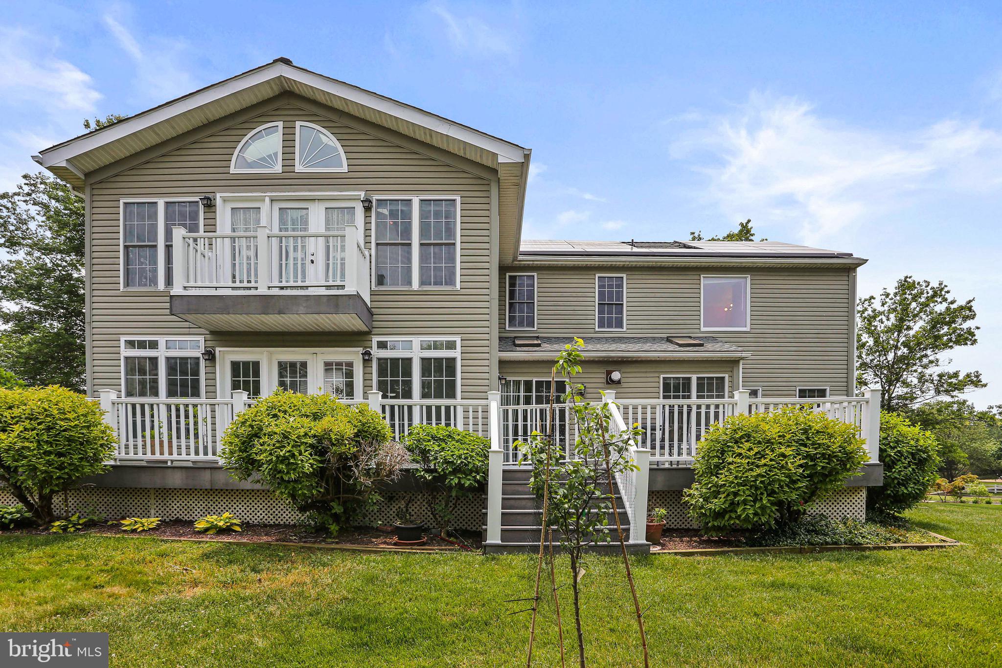 BRIARCLIFF MANOR - Residential