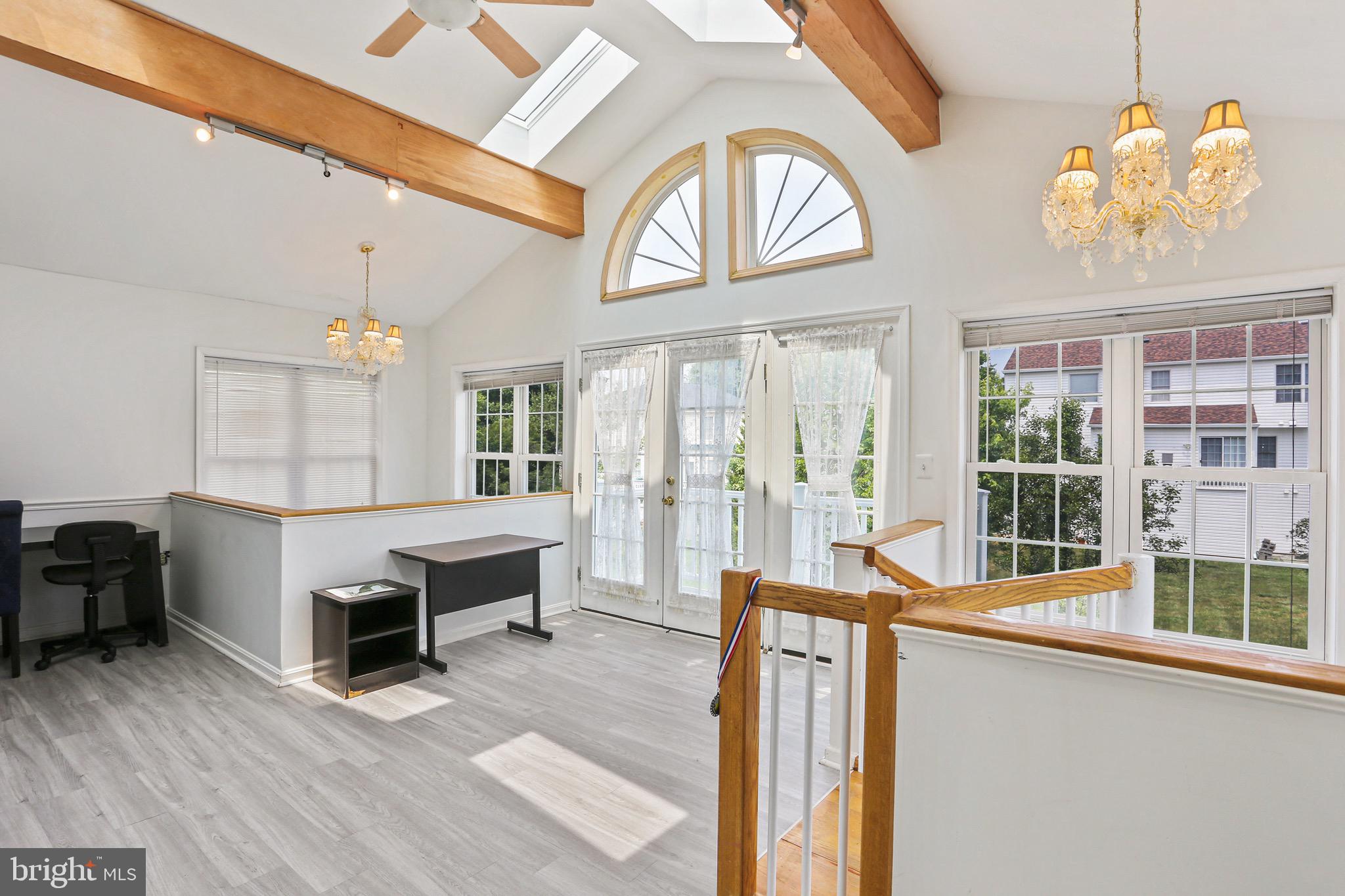 BRIARCLIFF MANOR - Residential