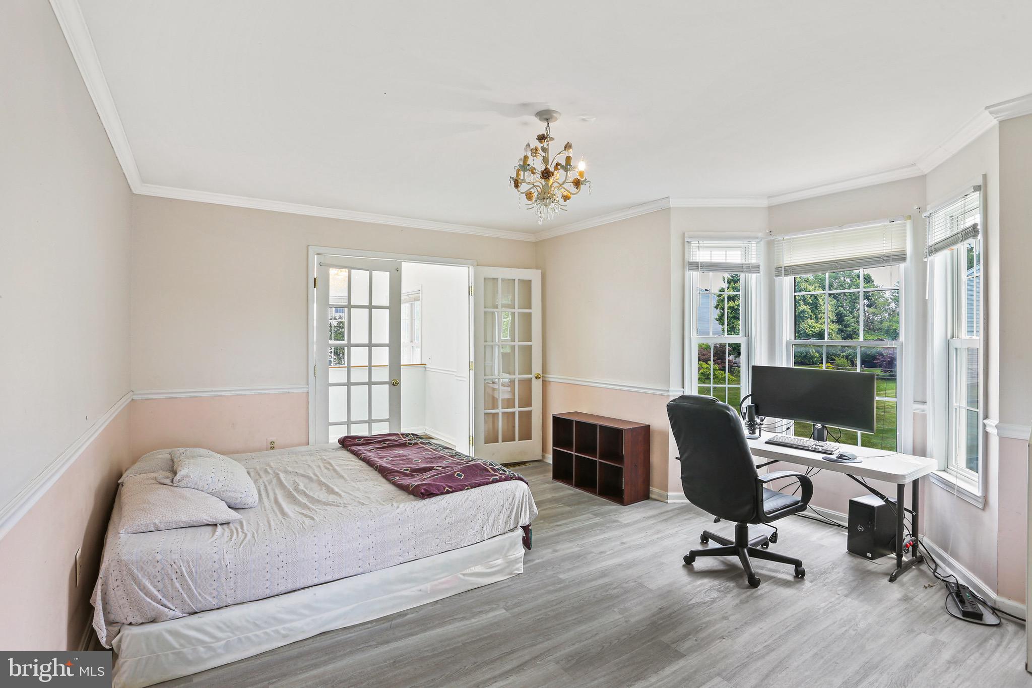 BRIARCLIFF MANOR - Residential