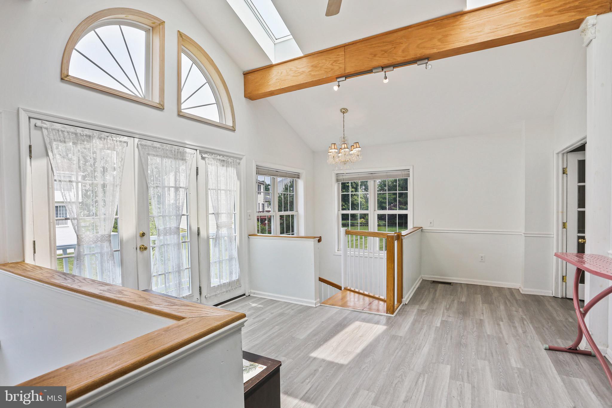 BRIARCLIFF MANOR - Residential