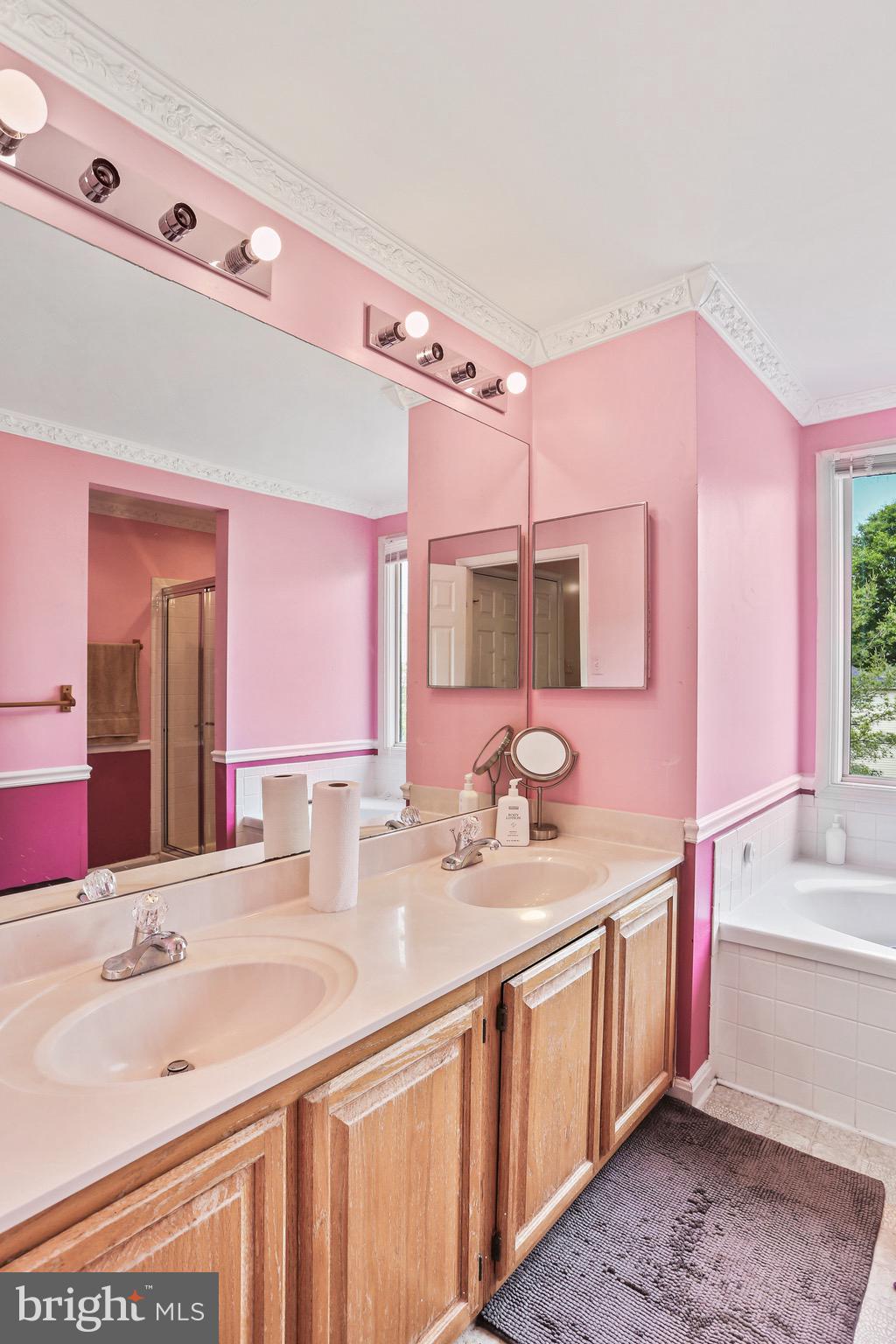 BRIARCLIFF MANOR - Residential